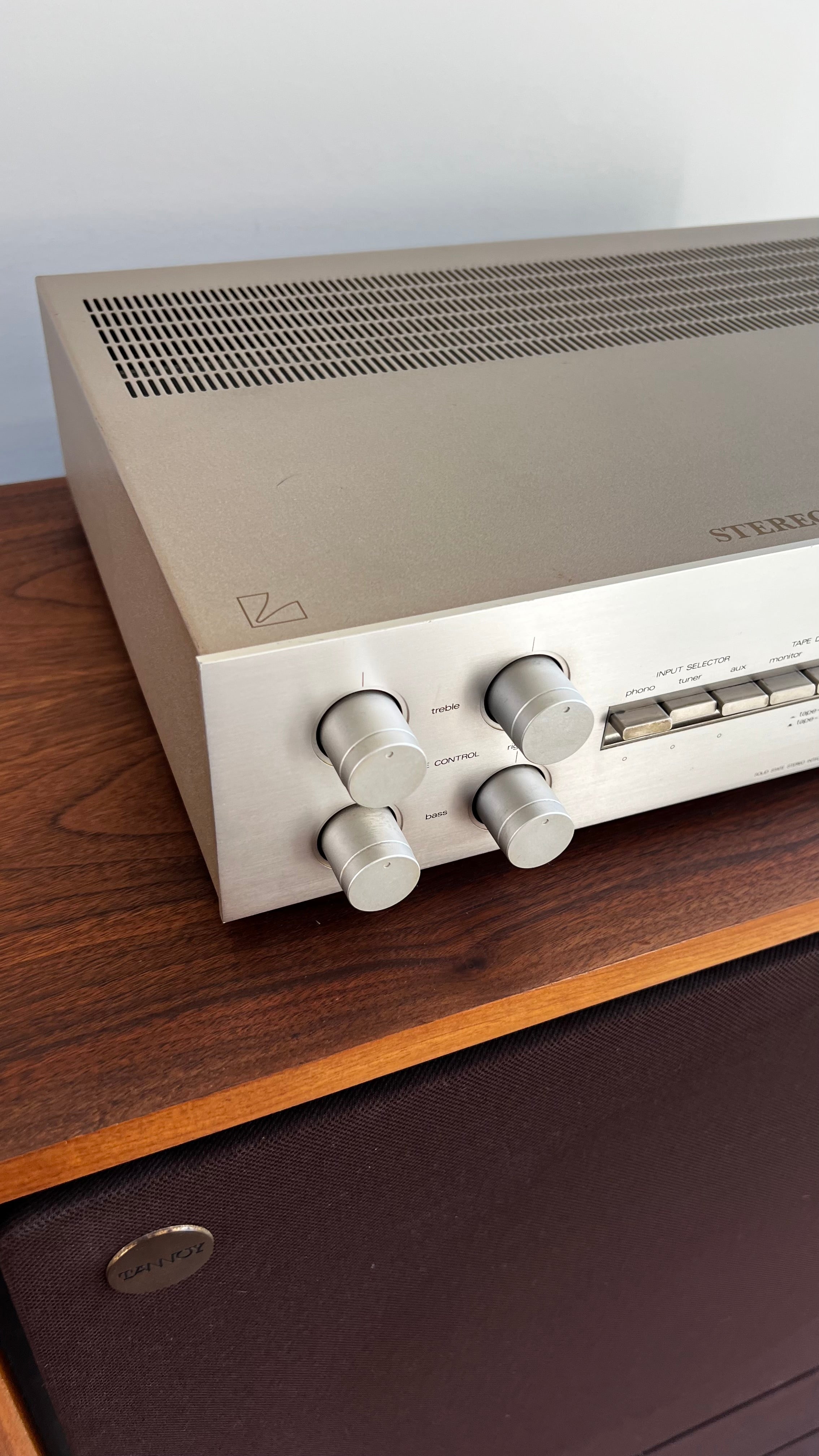 Luxman L-2 - Integrated Amplifier