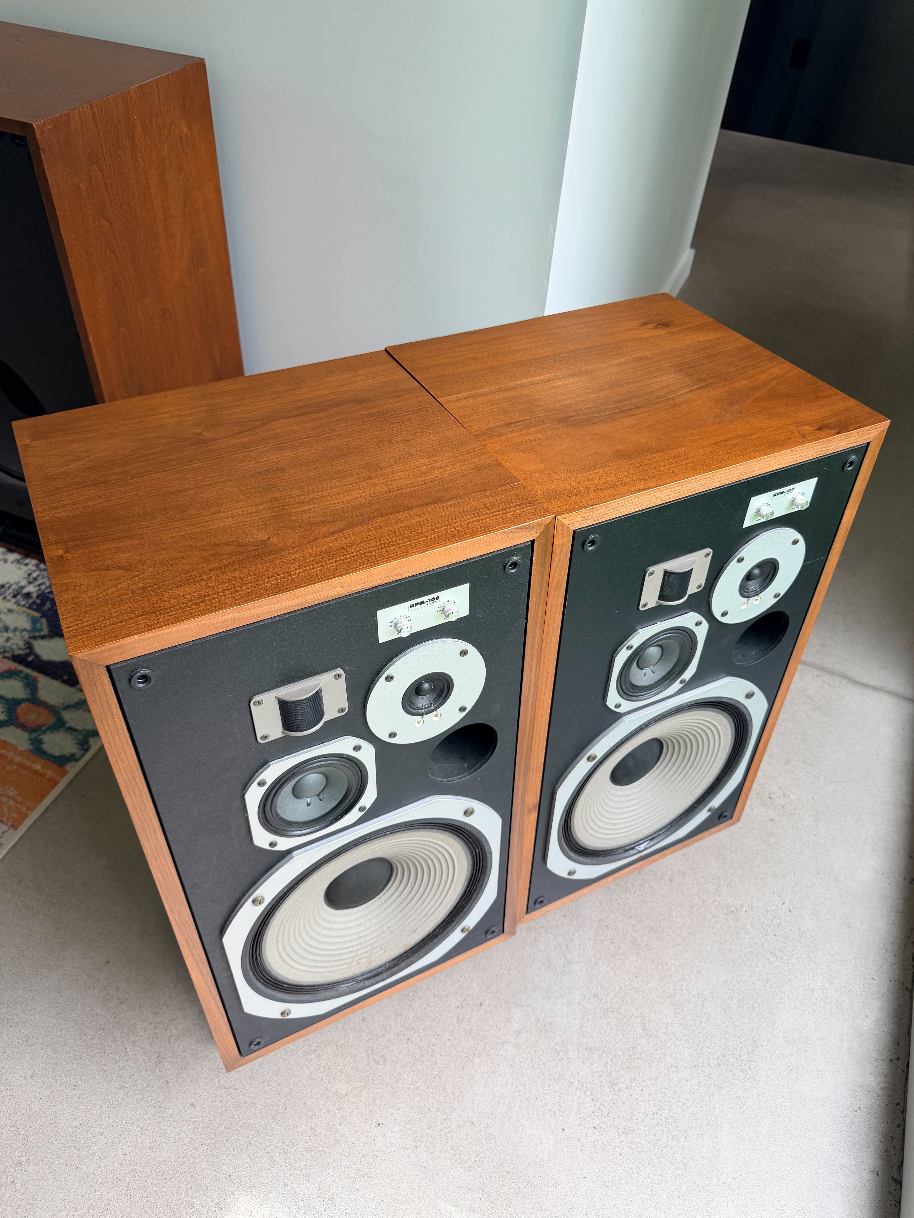 Pioneer HPM-100 _Floorstanding speakers