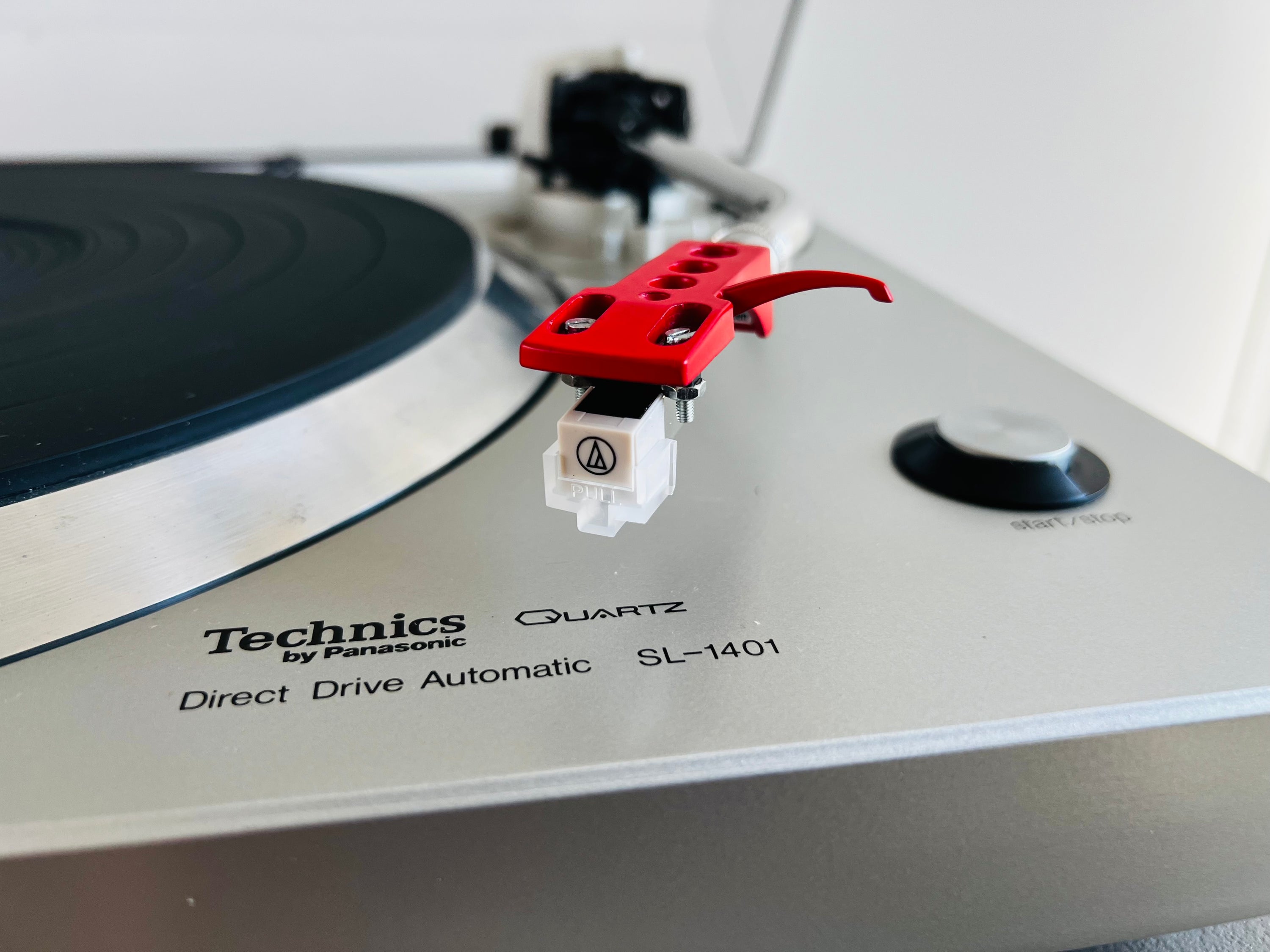 Techinics SL-1401 _Table tournante à entraînement direct