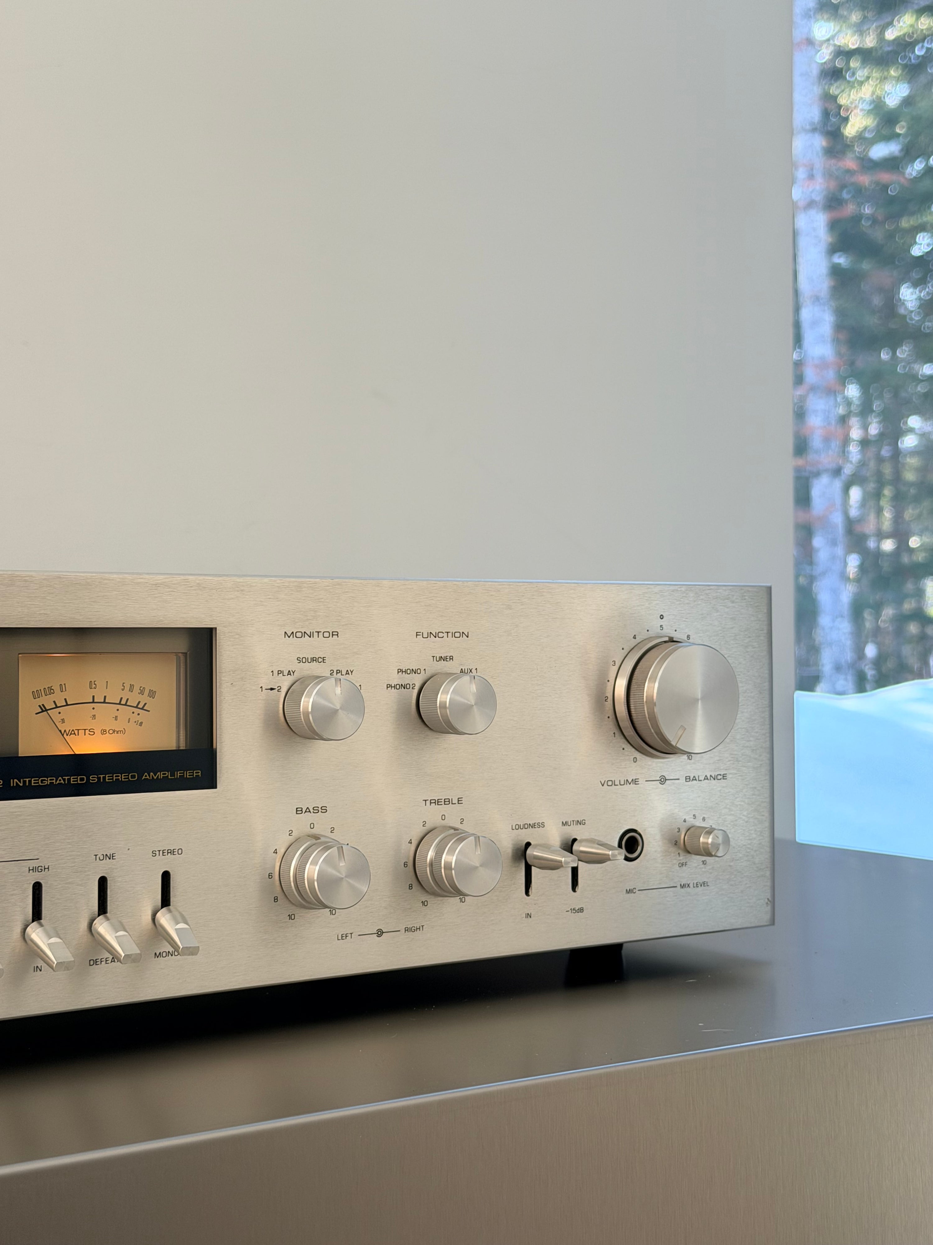 Rotel RA-812 _Amplificateur intégré