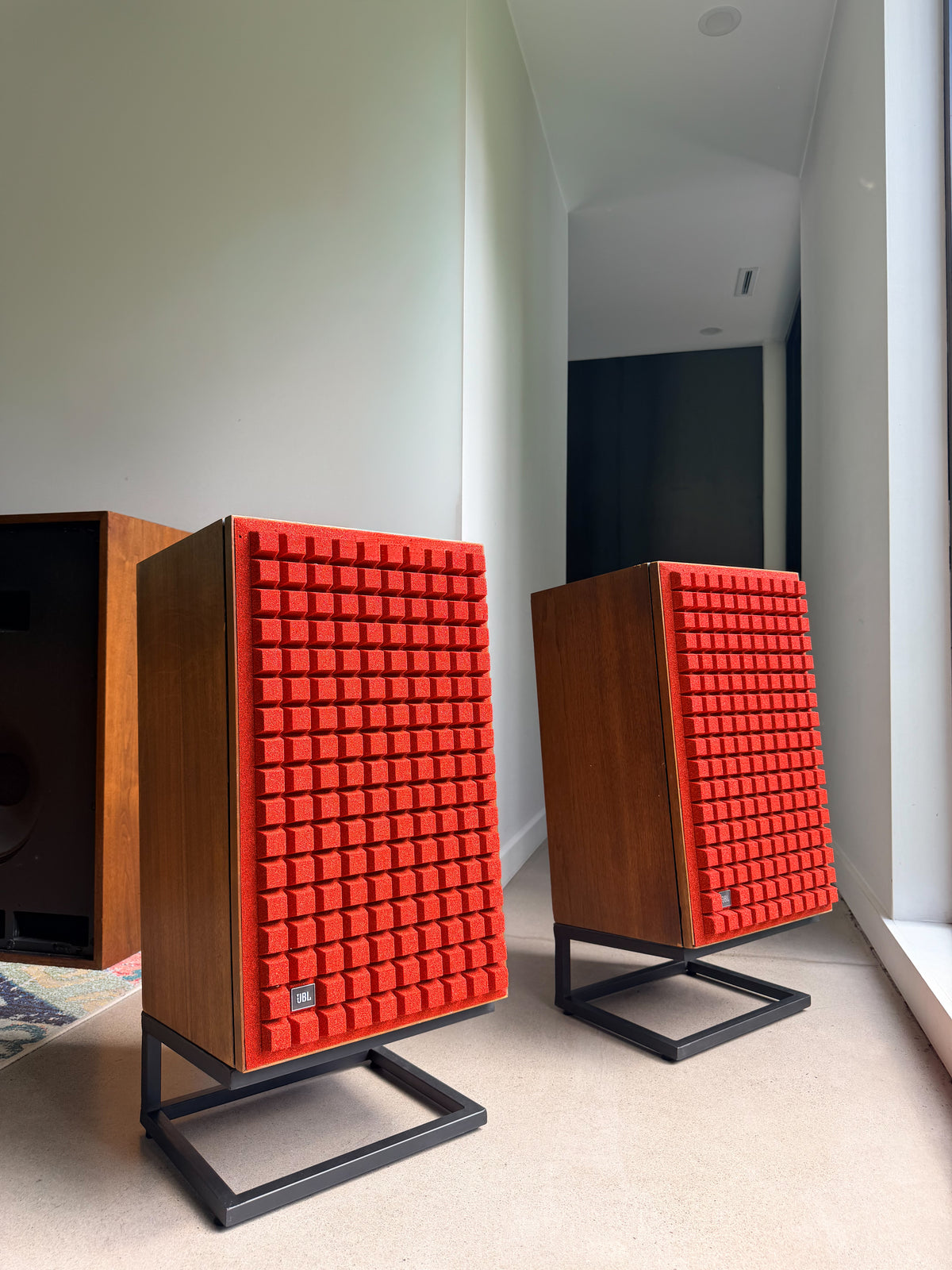 JBL L100 _Floorstanding speakers