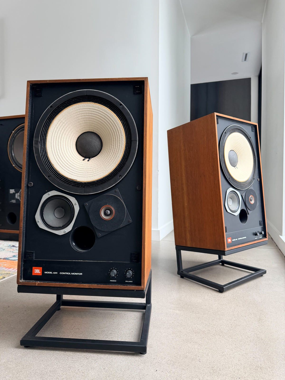 JBL 4311 _studio monitors