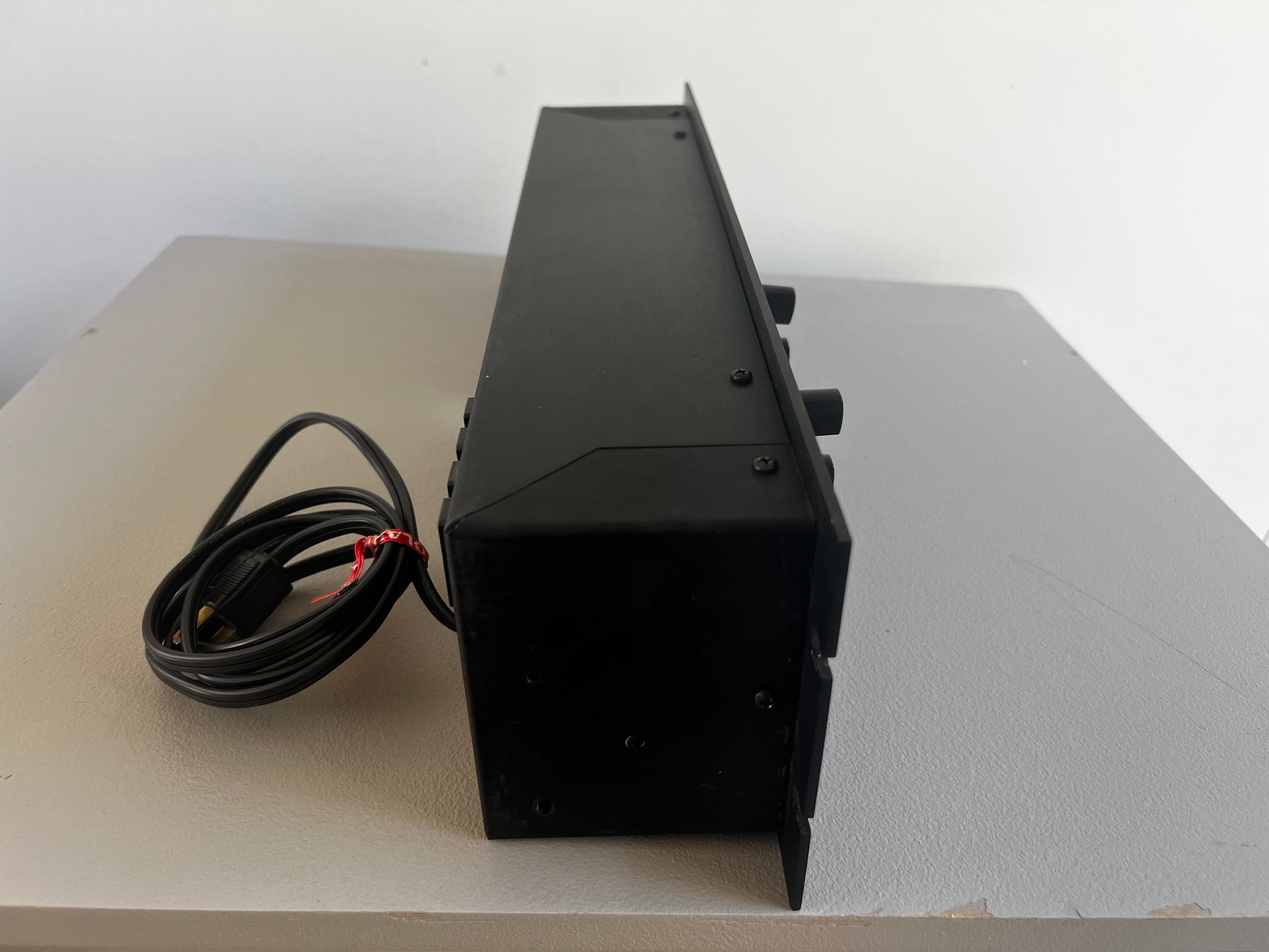 SAE 3000 _Préamplificateur