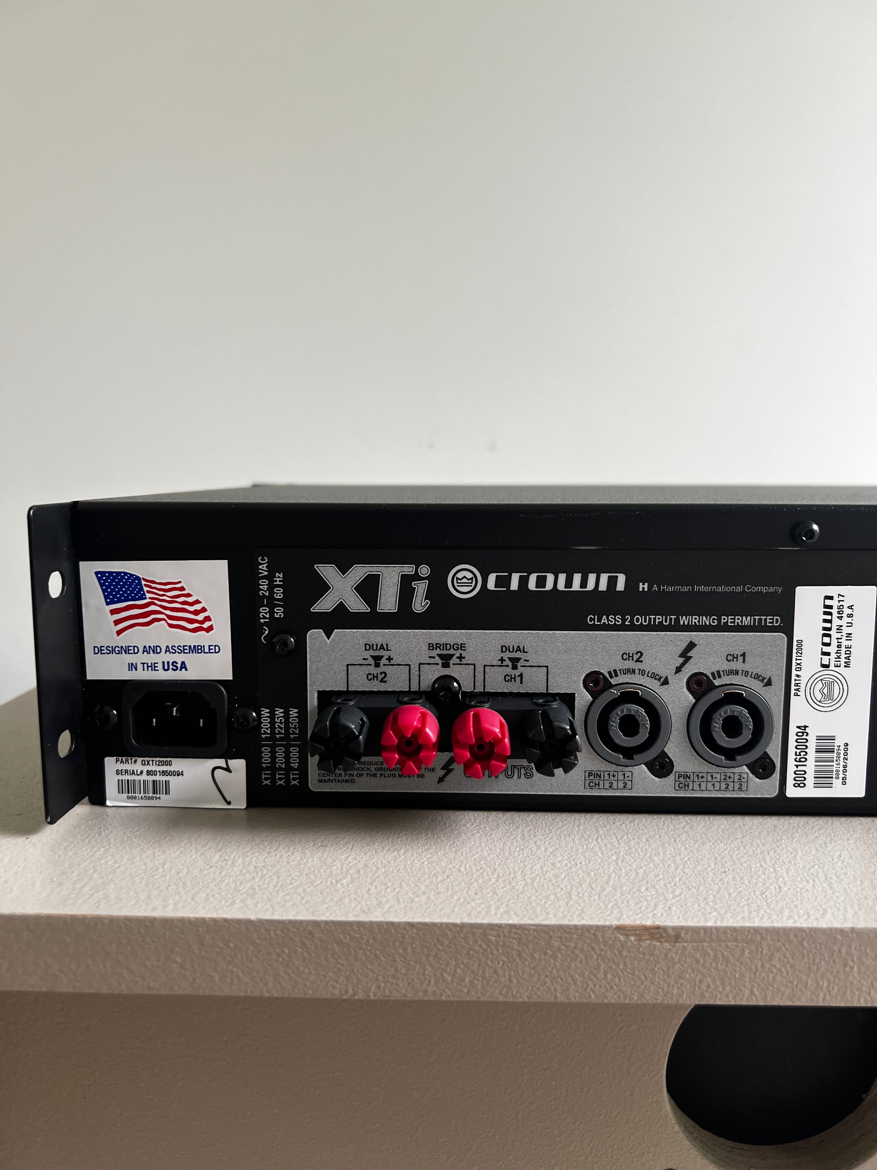 Crown Xti-2000 _Amplificateur de puissance