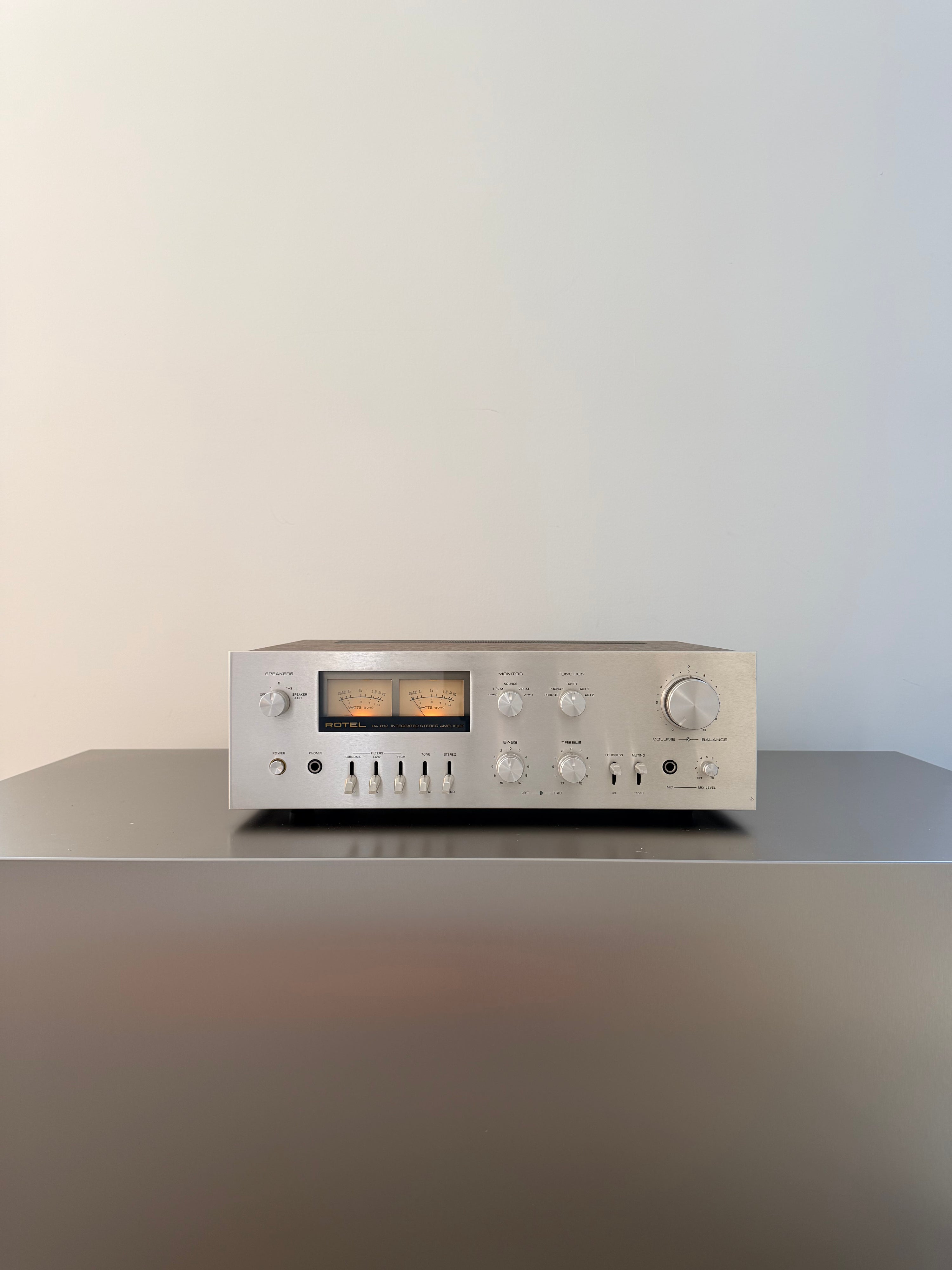Rotel RA-812 _Amplificateur intégré