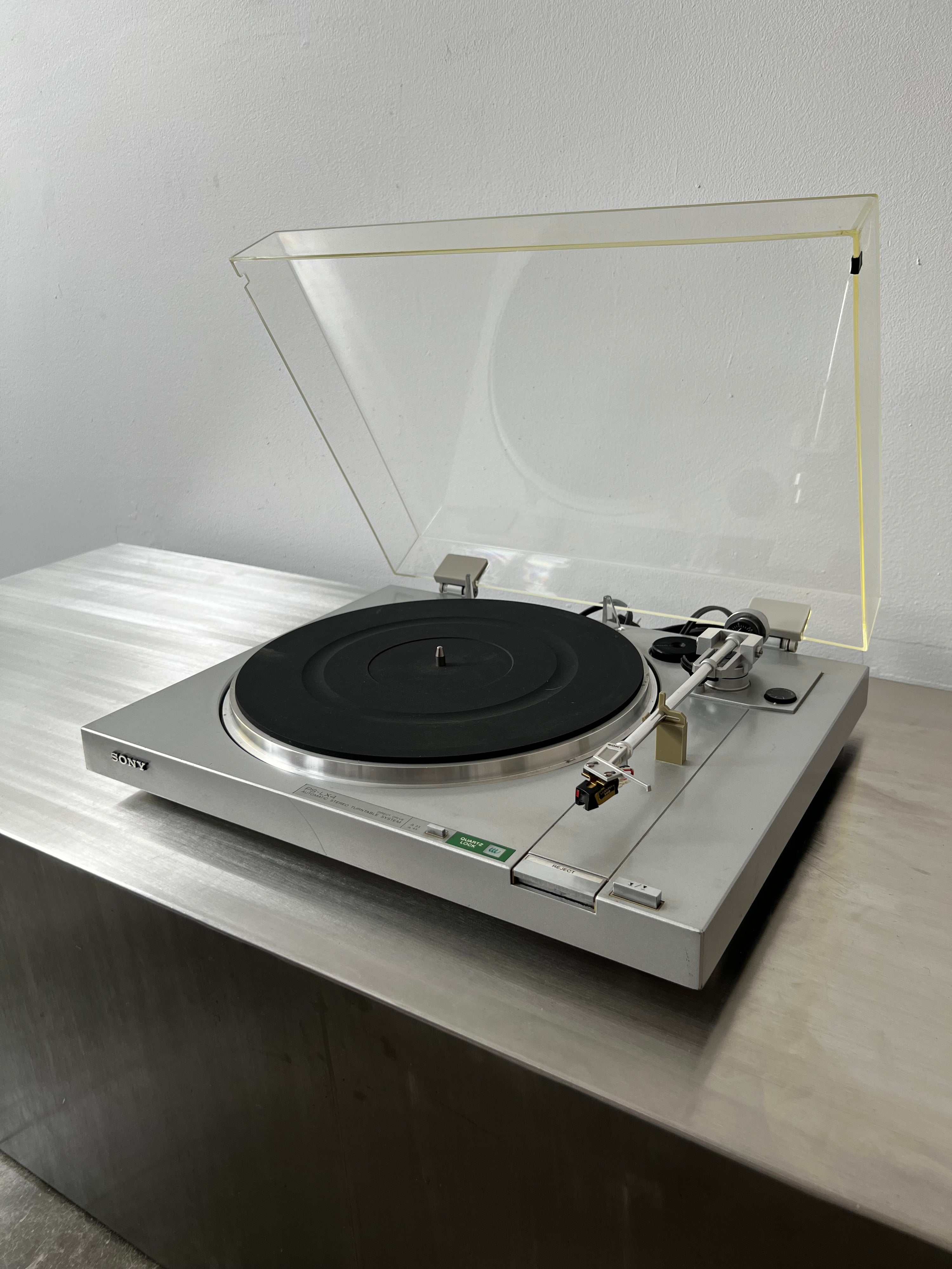 Sony PS-LX4 _table tournante a entraînement direct