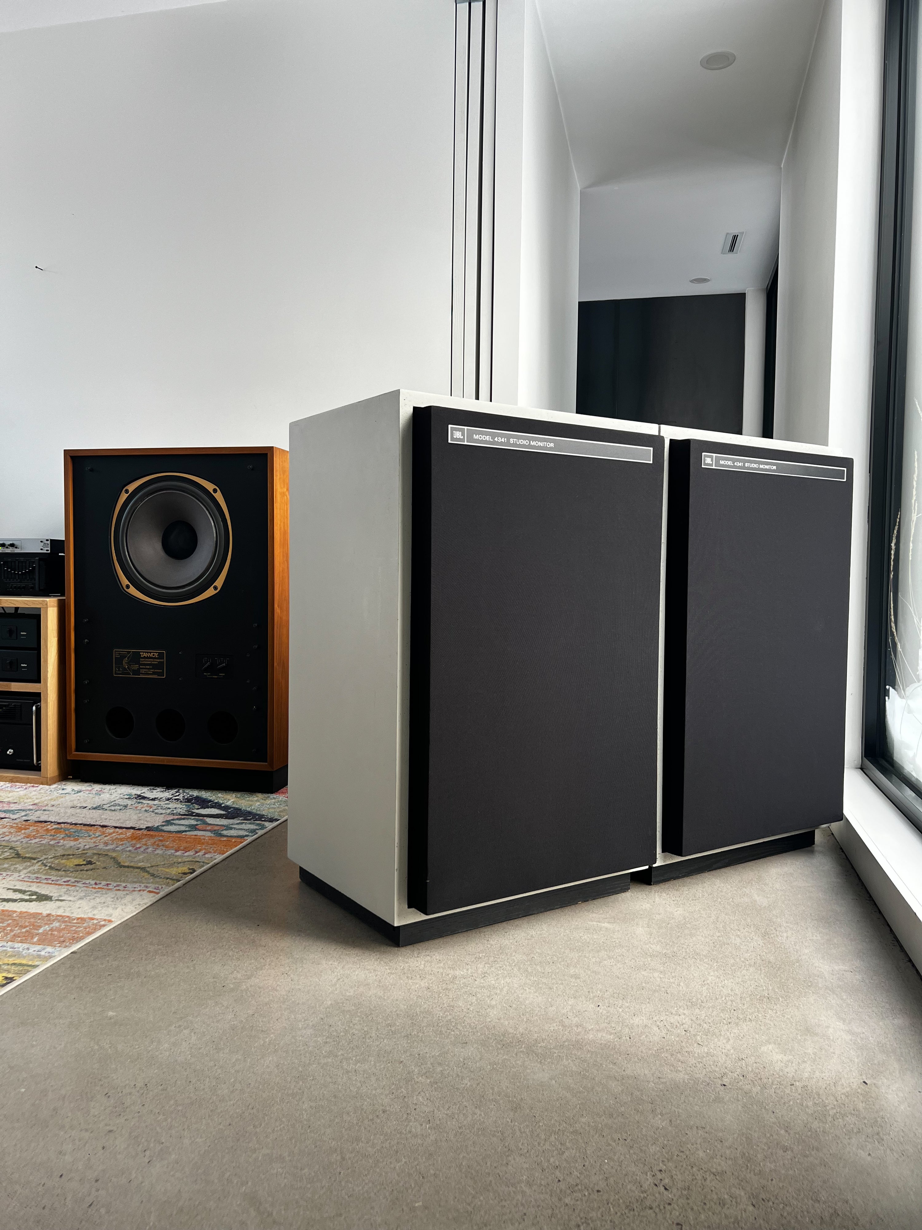 JBL 4341 _Haut-Parleurs de plancher