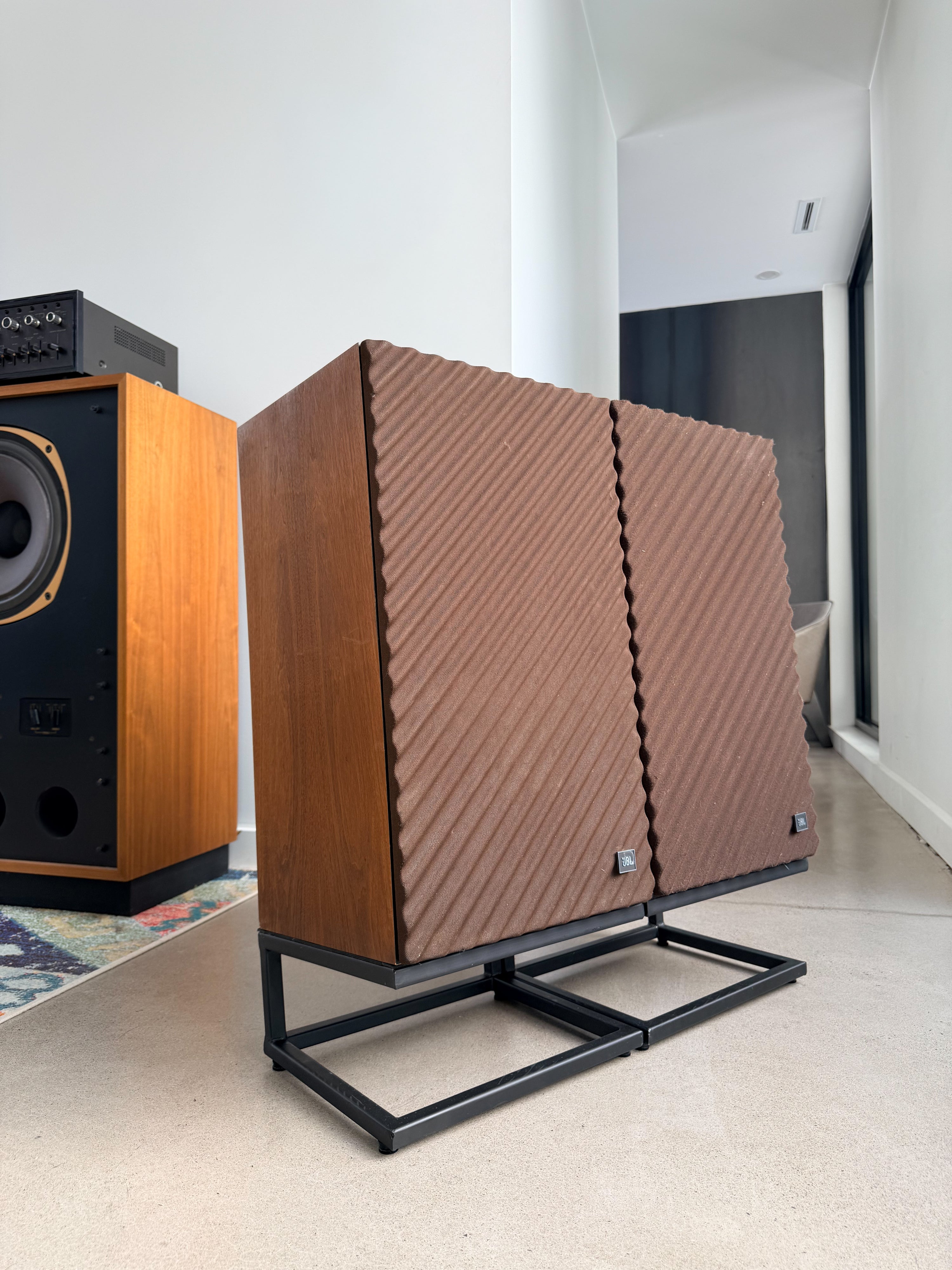 JBL L50 _Floorstanding speakers