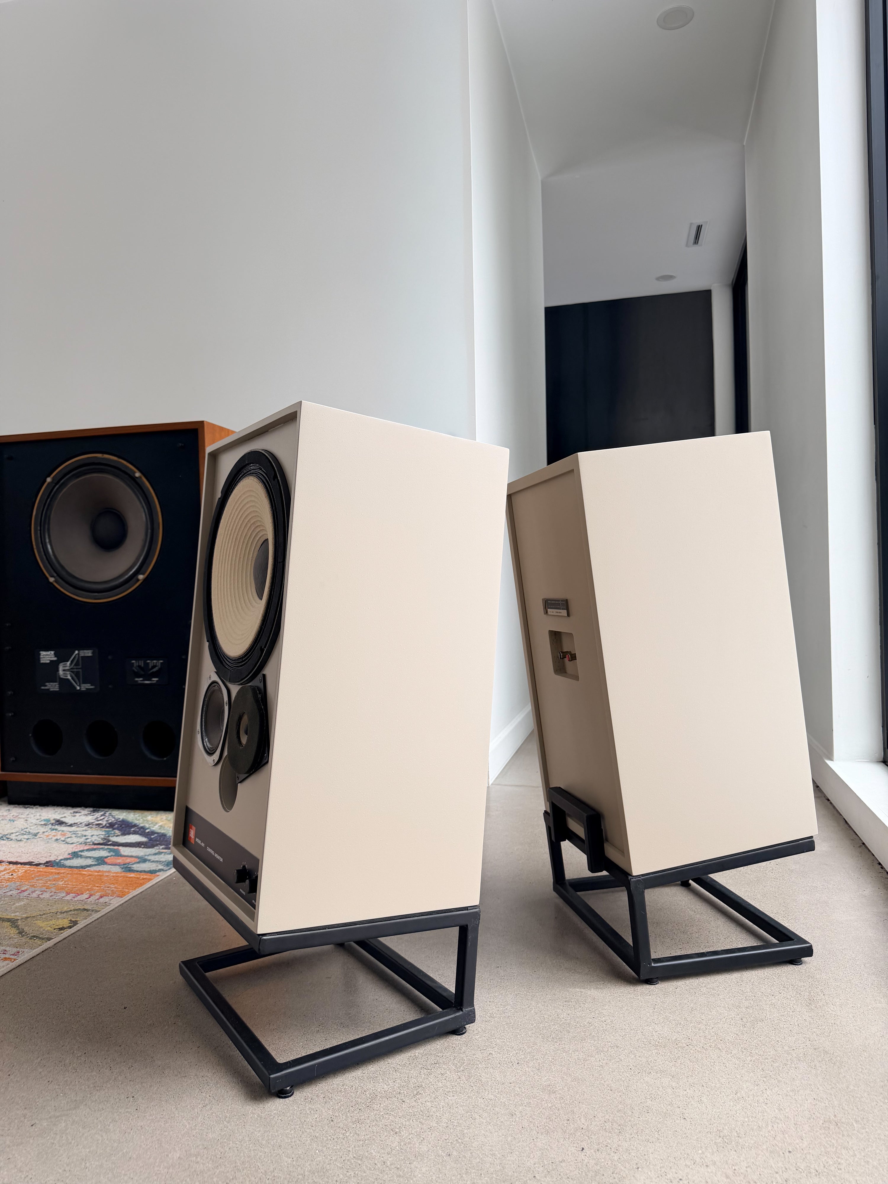 JBL 4311 _Floorstanding speakers