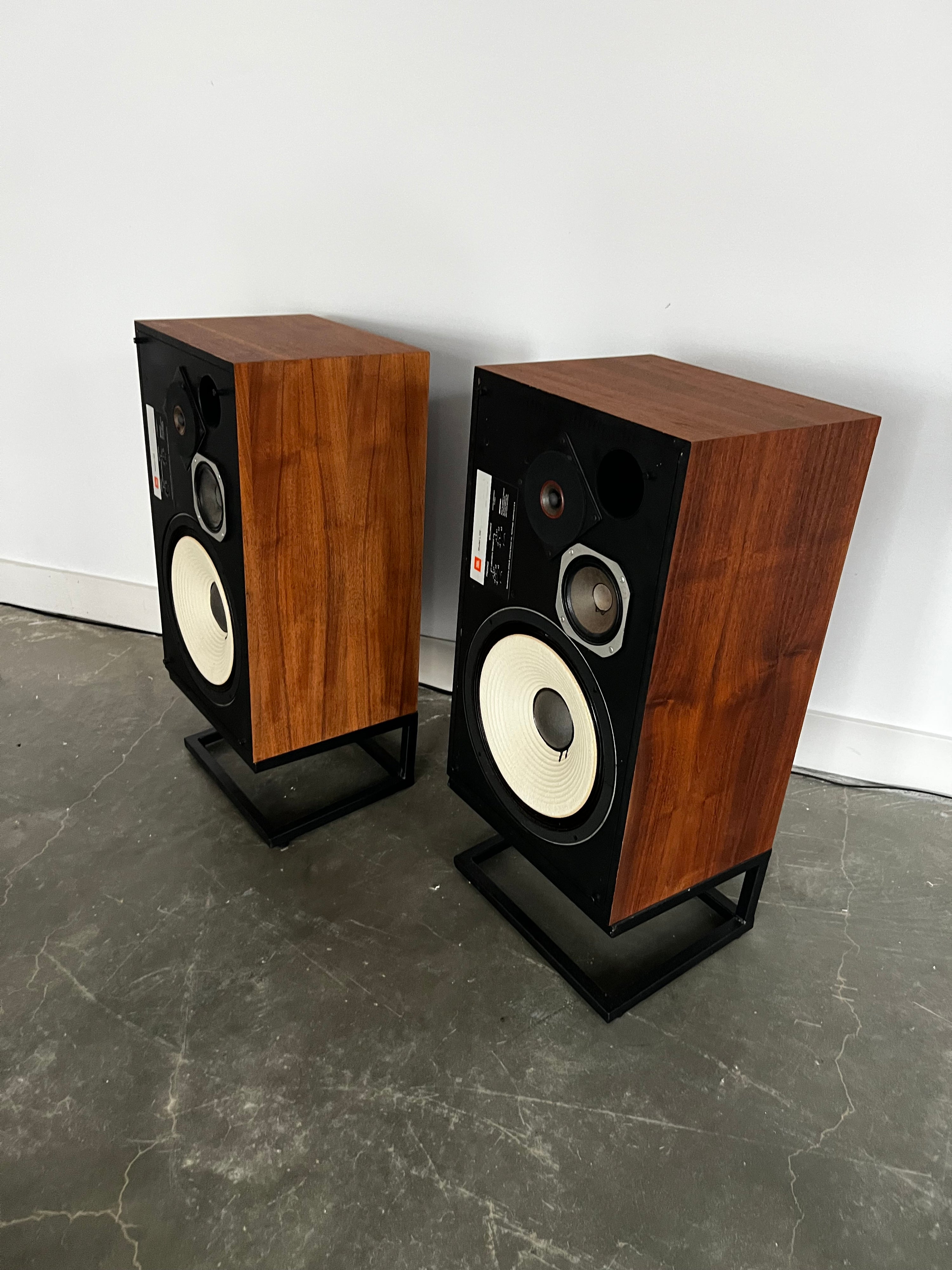 JBL L100 _Haut-Parleurs de plancher (grilles noires)