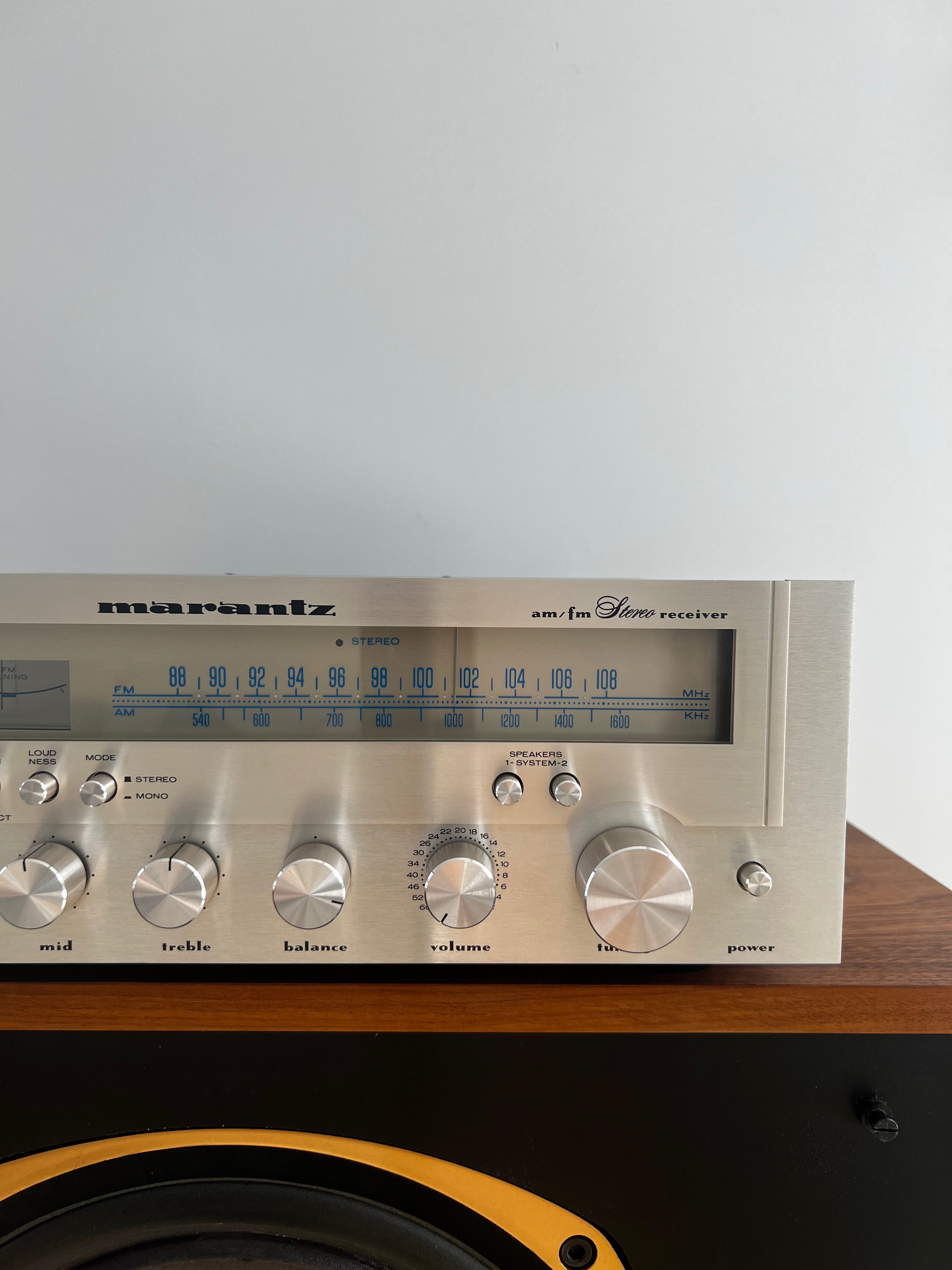 Marantz 1530 _Receiver amplifier