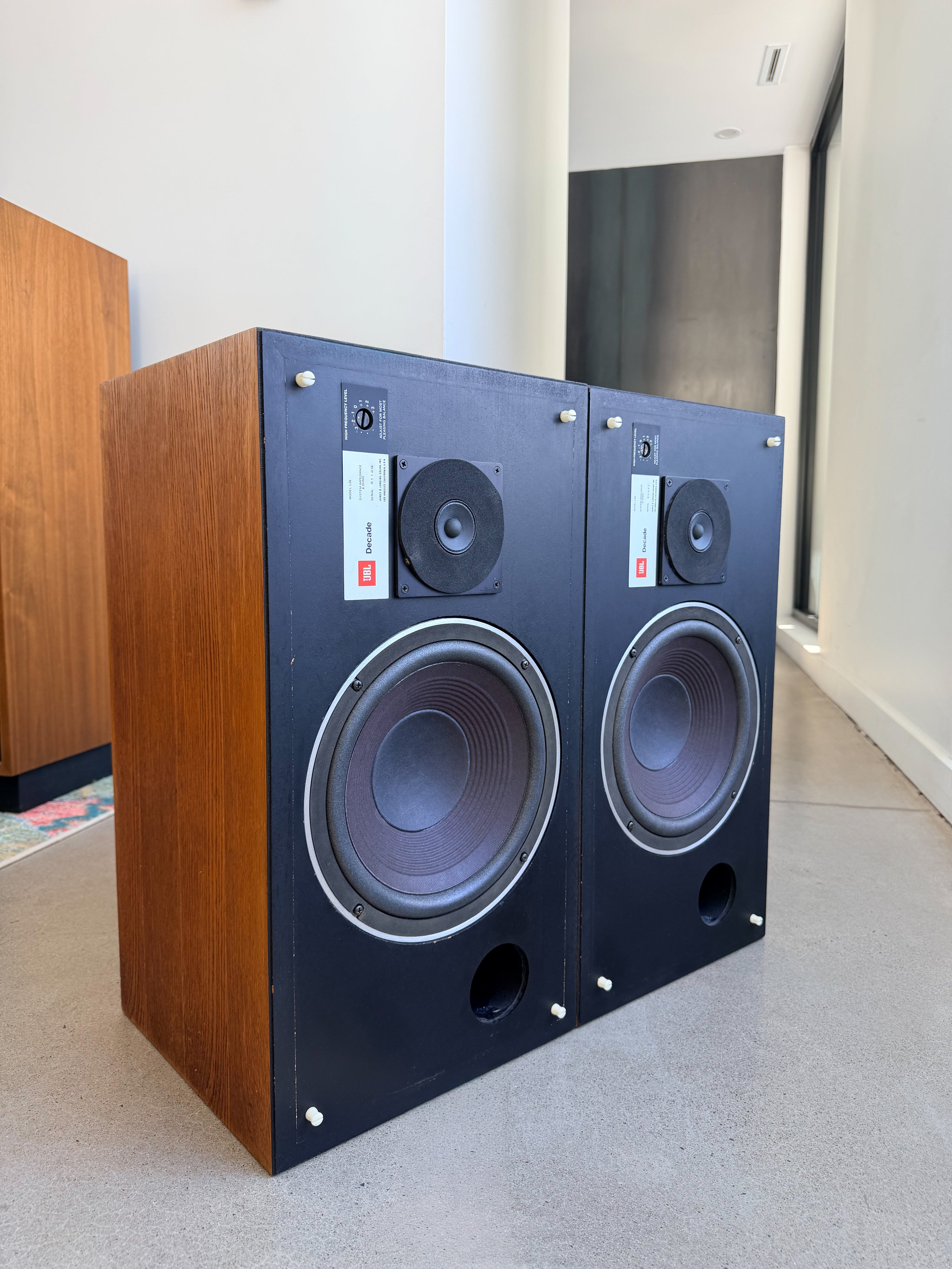 JBL L26 _Haut-parleurs de Plancher