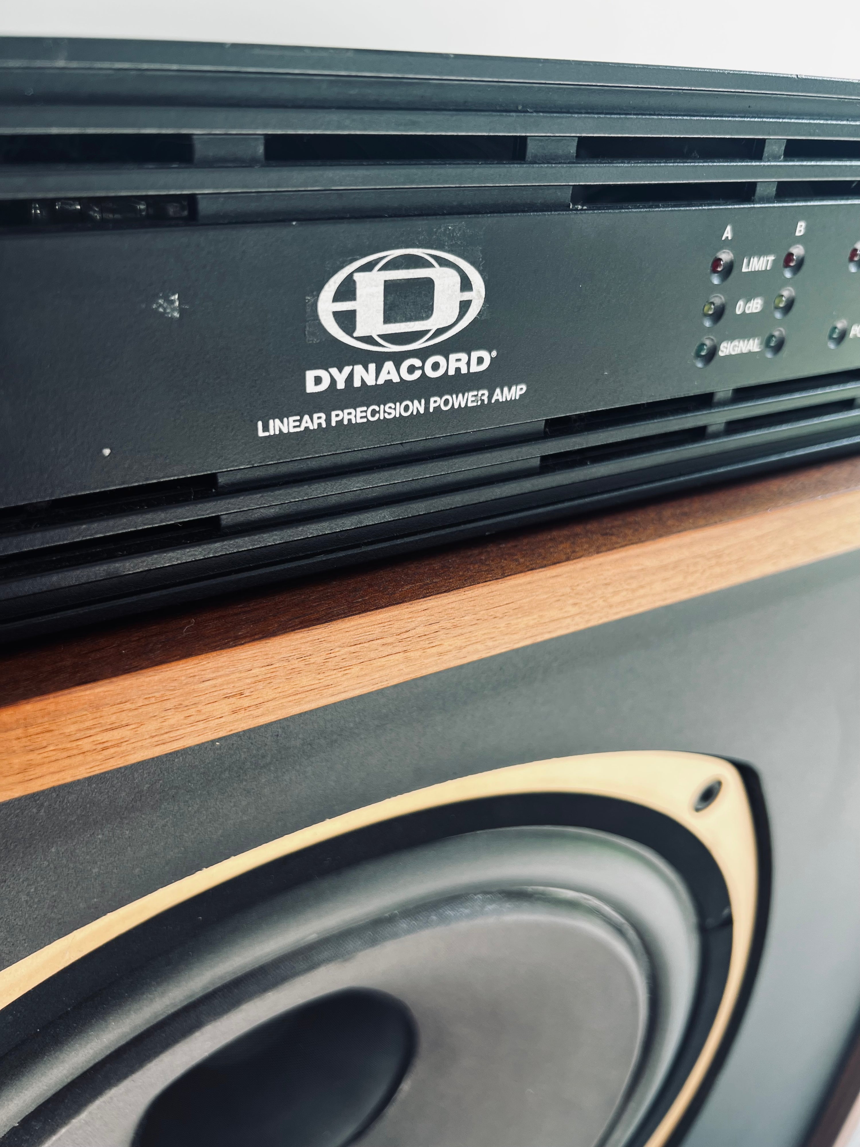 Dynacord CL1600 _Amplificateur de puissance 