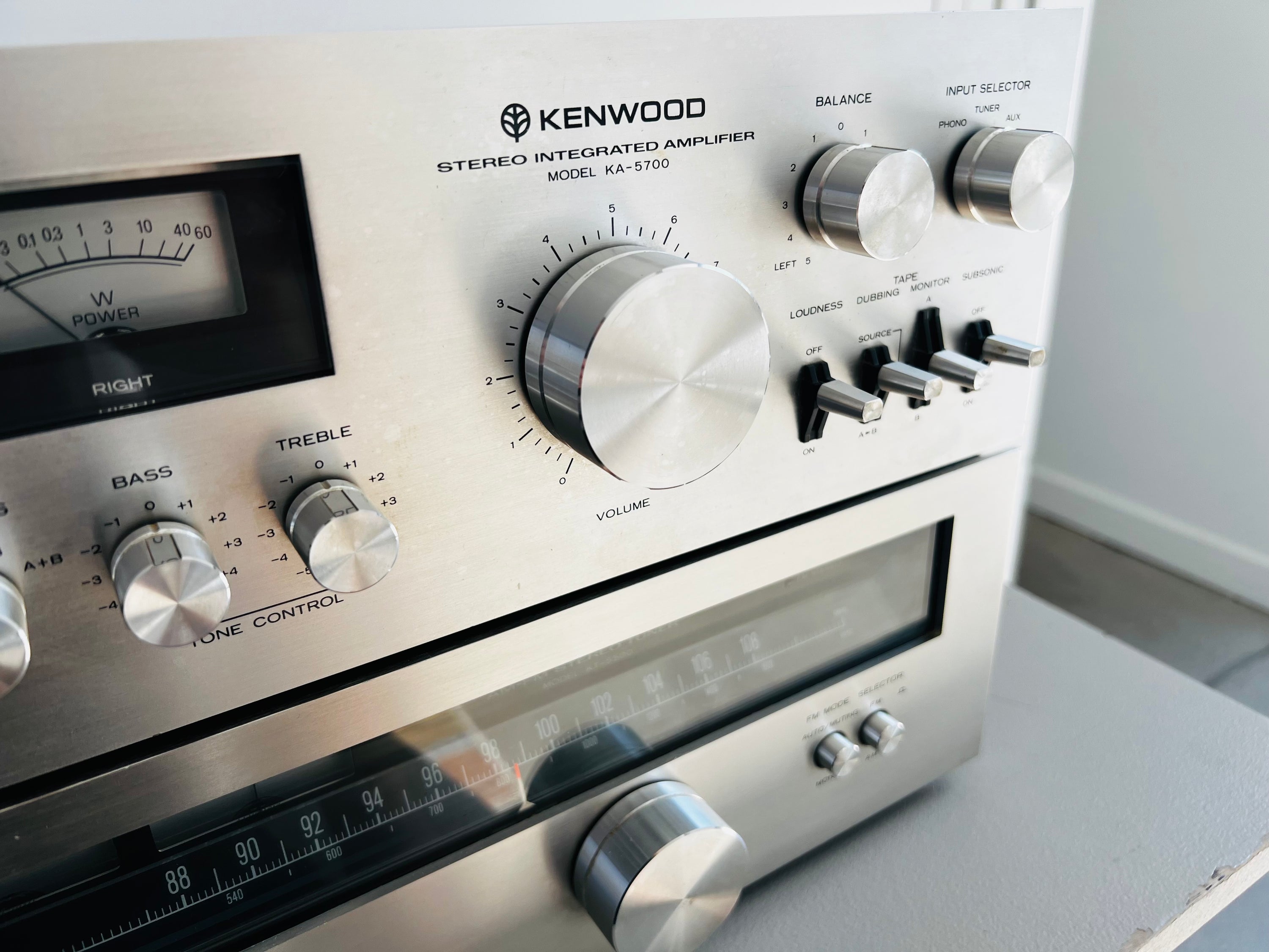 Kenwood KA-5700 _ Amplificateur intégré (40wpc)
