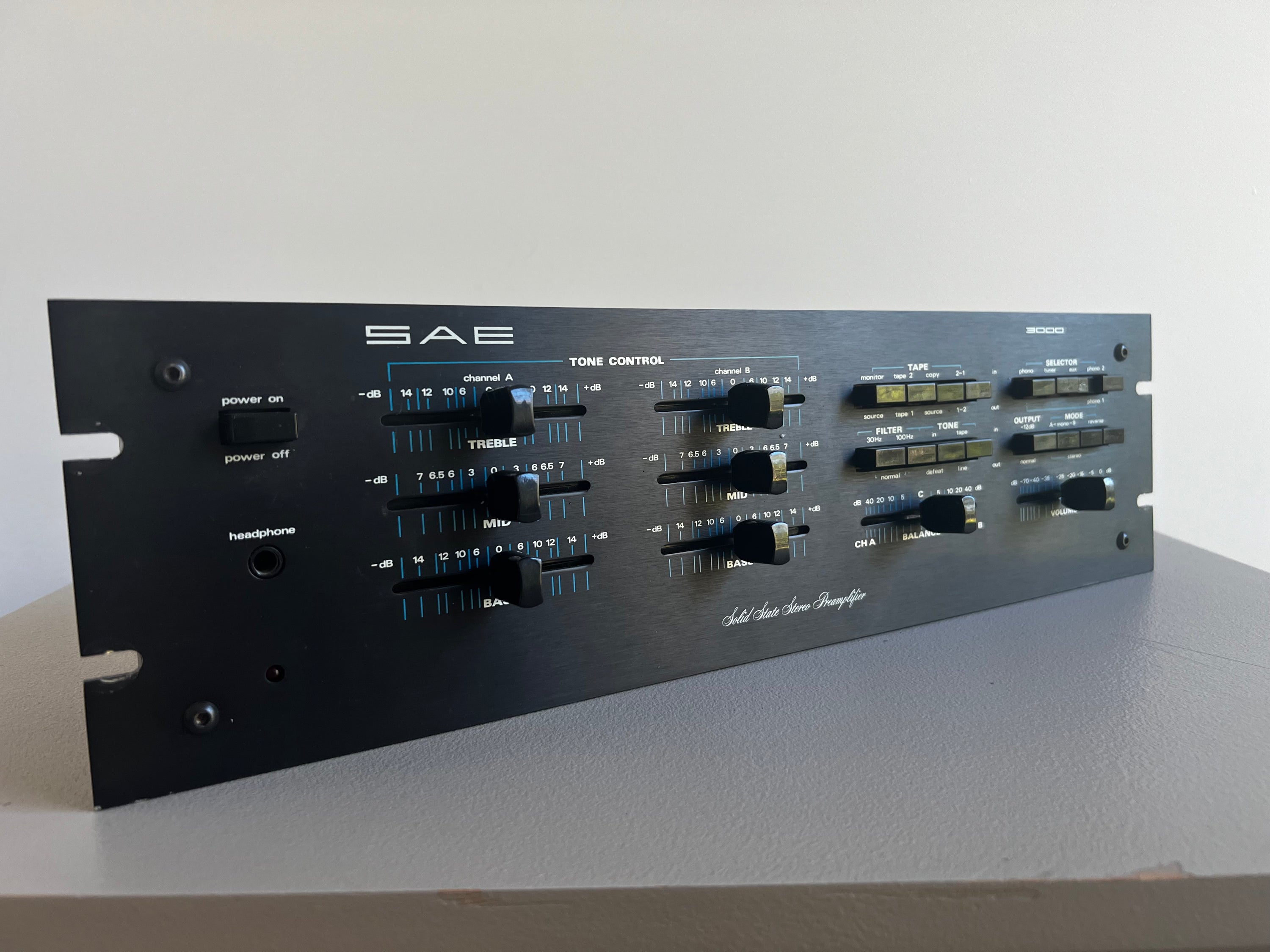 SAE 3000 _Préamplificateur