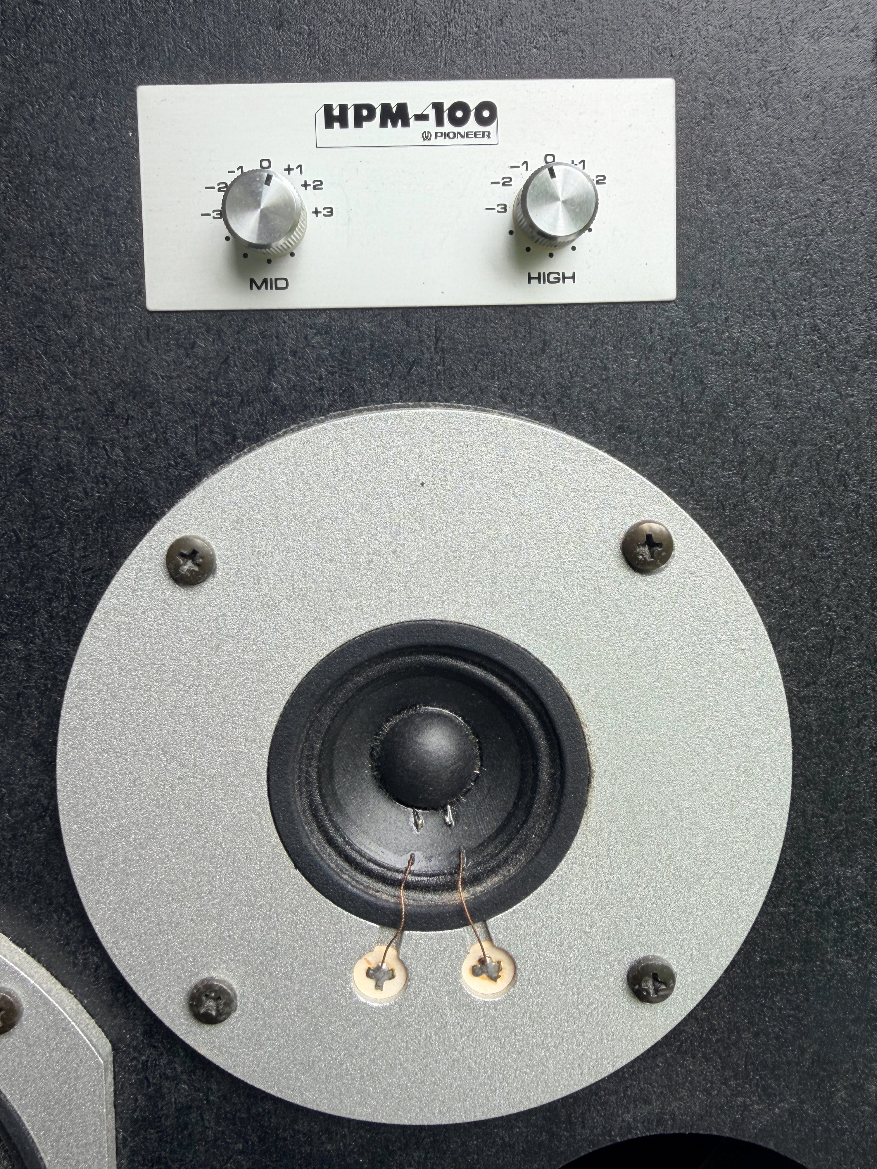 Pioneer HPM-100 _Floorstanding speakers