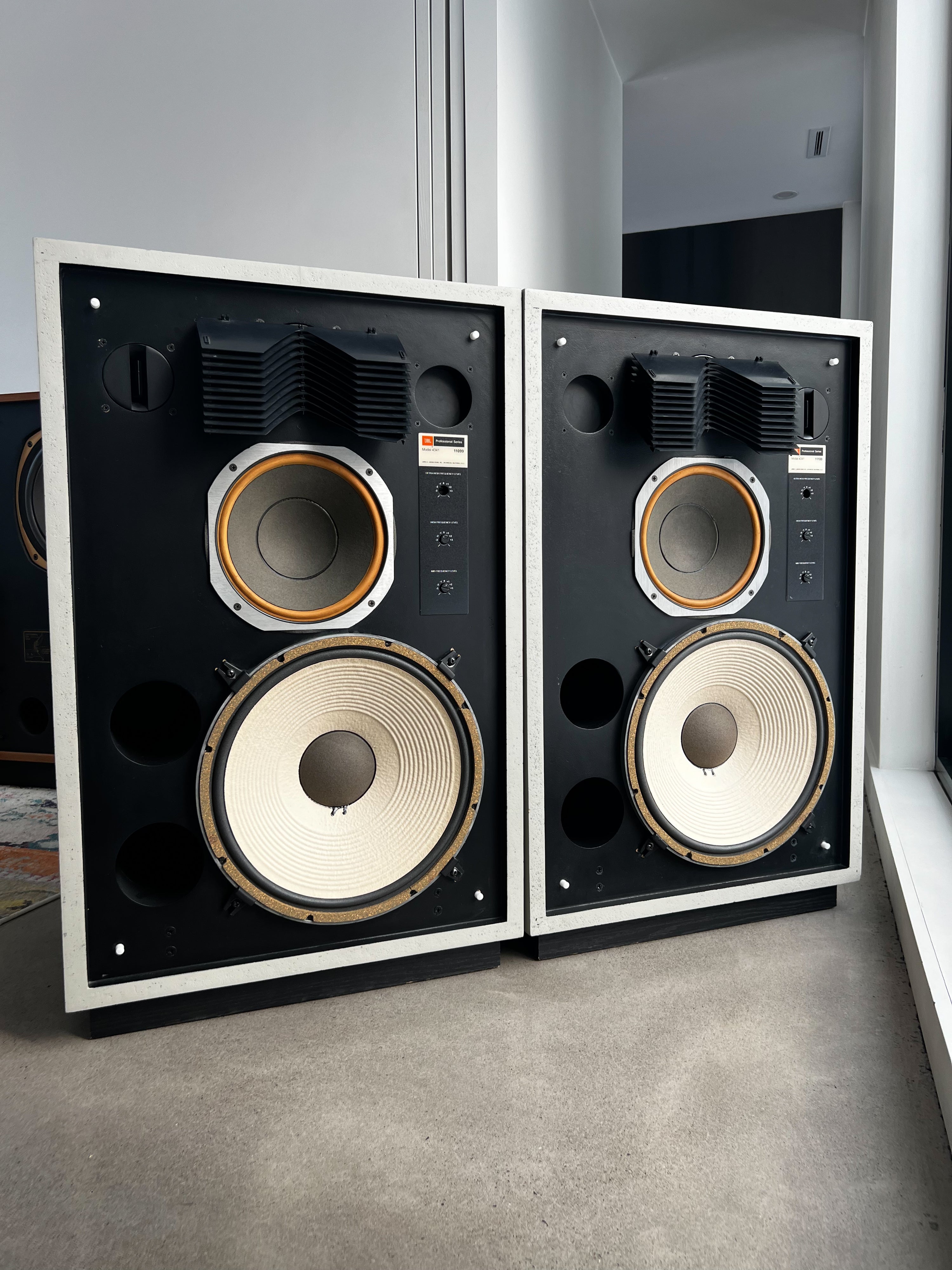 JBL 4341 _Haut-Parleurs de plancher