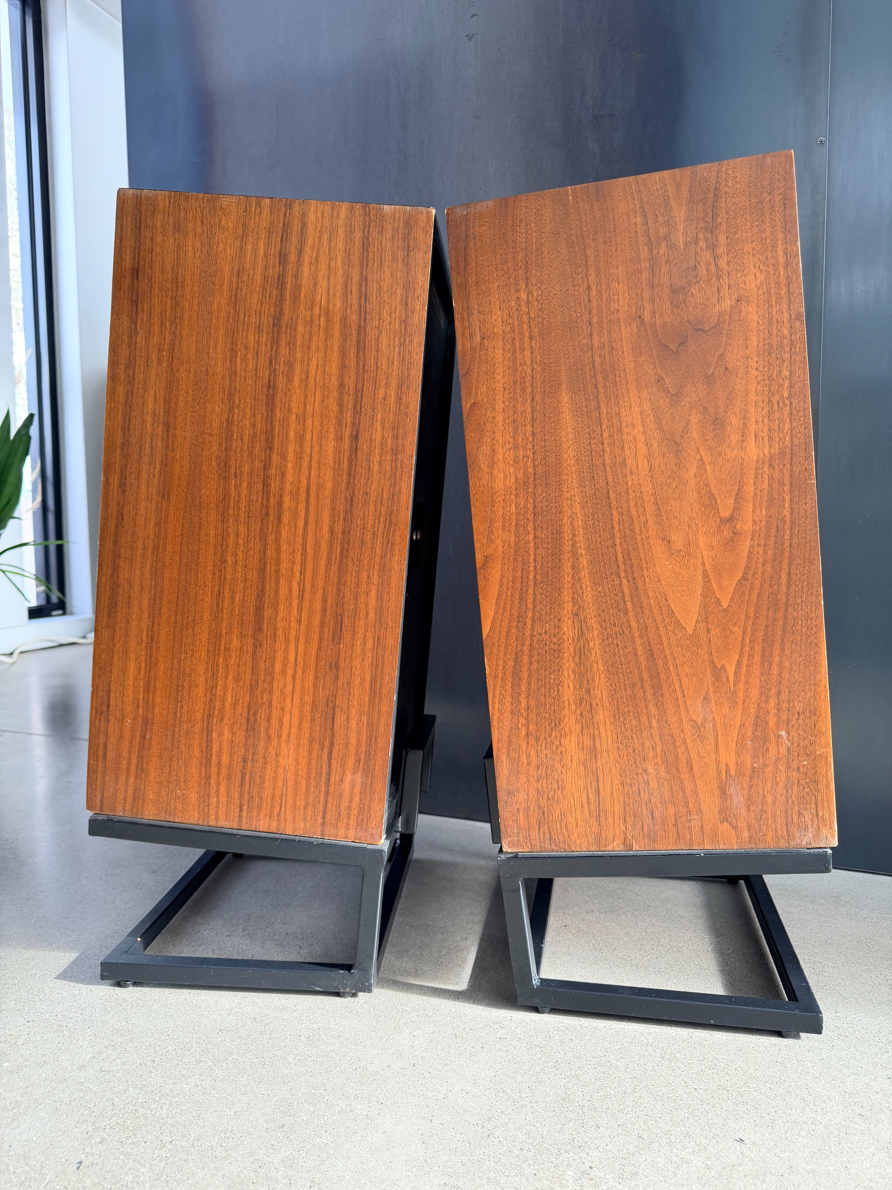 JBL 4311 WX _Floorstanding speakers