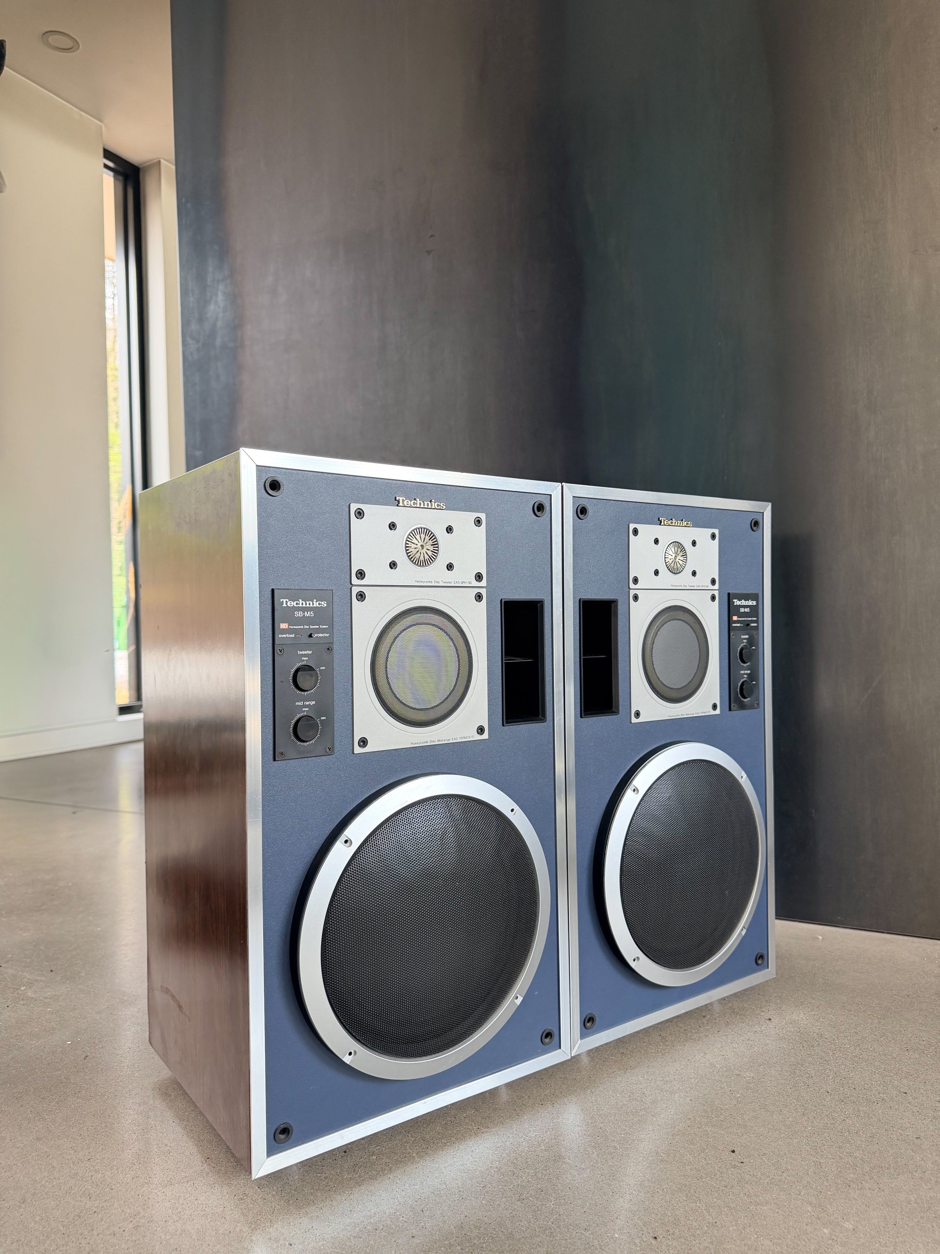 Technics SB-M5 _Floorstanding speakers