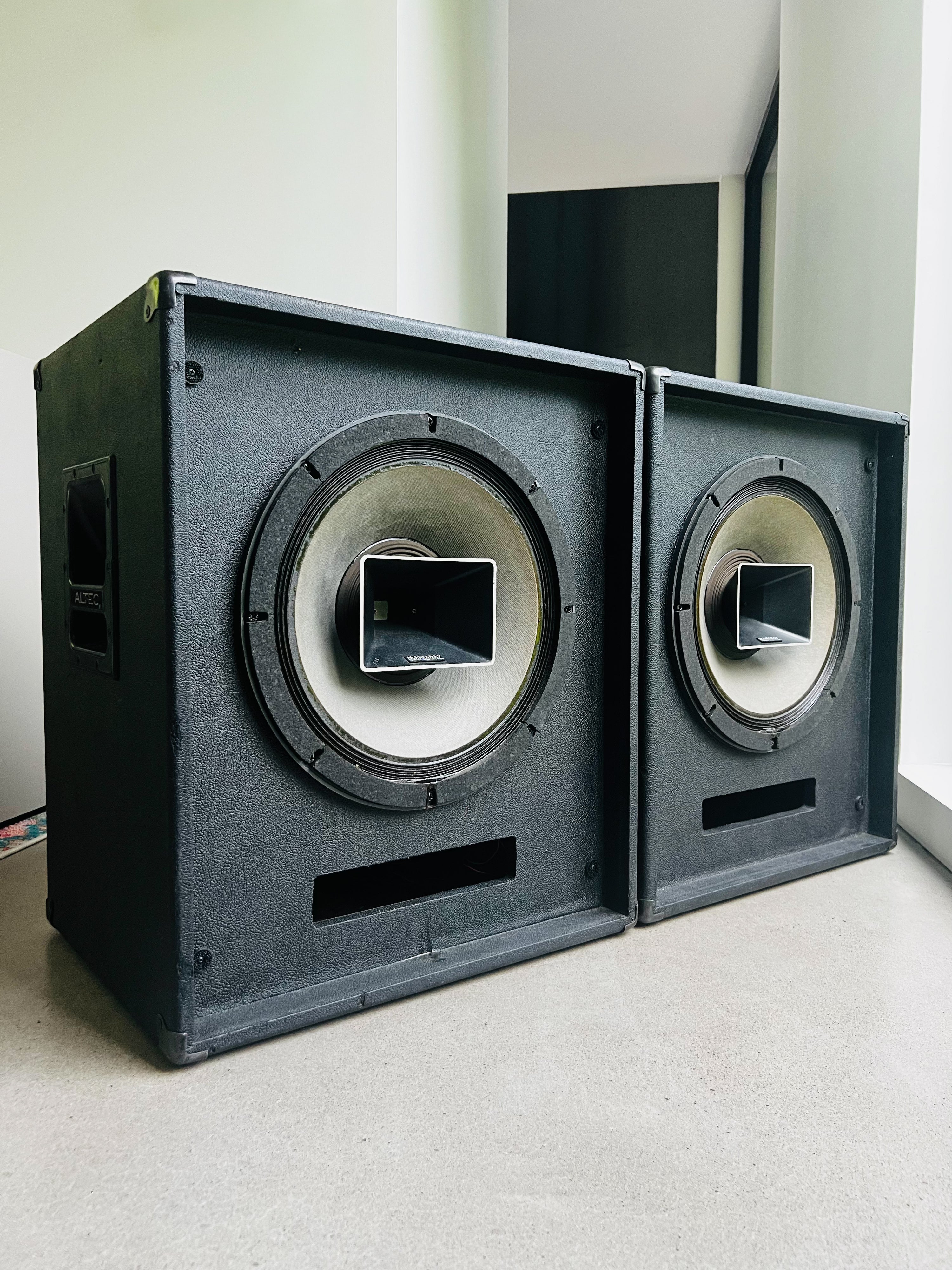 Altec Lansing  Coaxial driver 904-8A (934 cabinet) _Haut-Parleurs de plancher