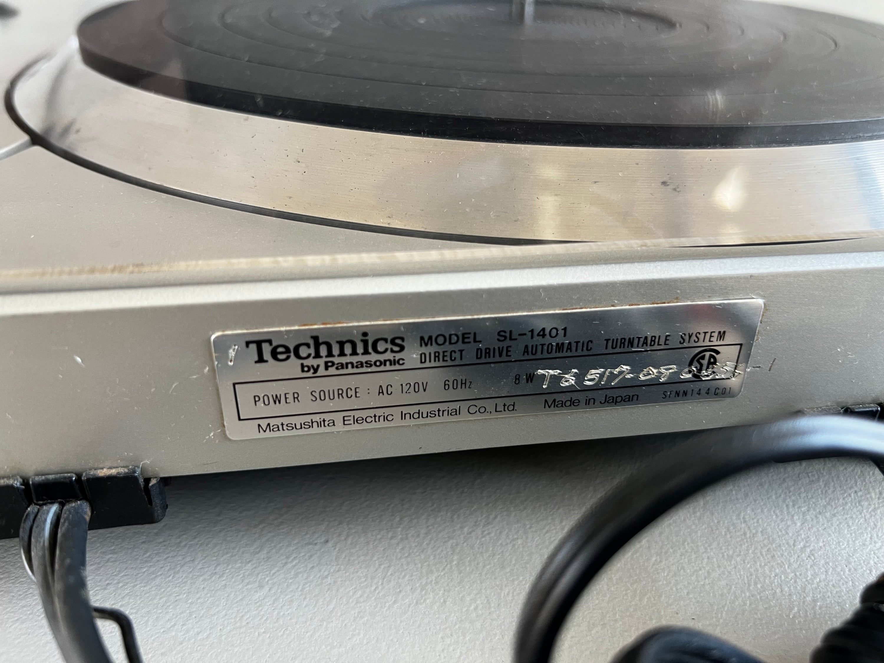 Techinics SL-1401 _Table tournante à entraînement direct