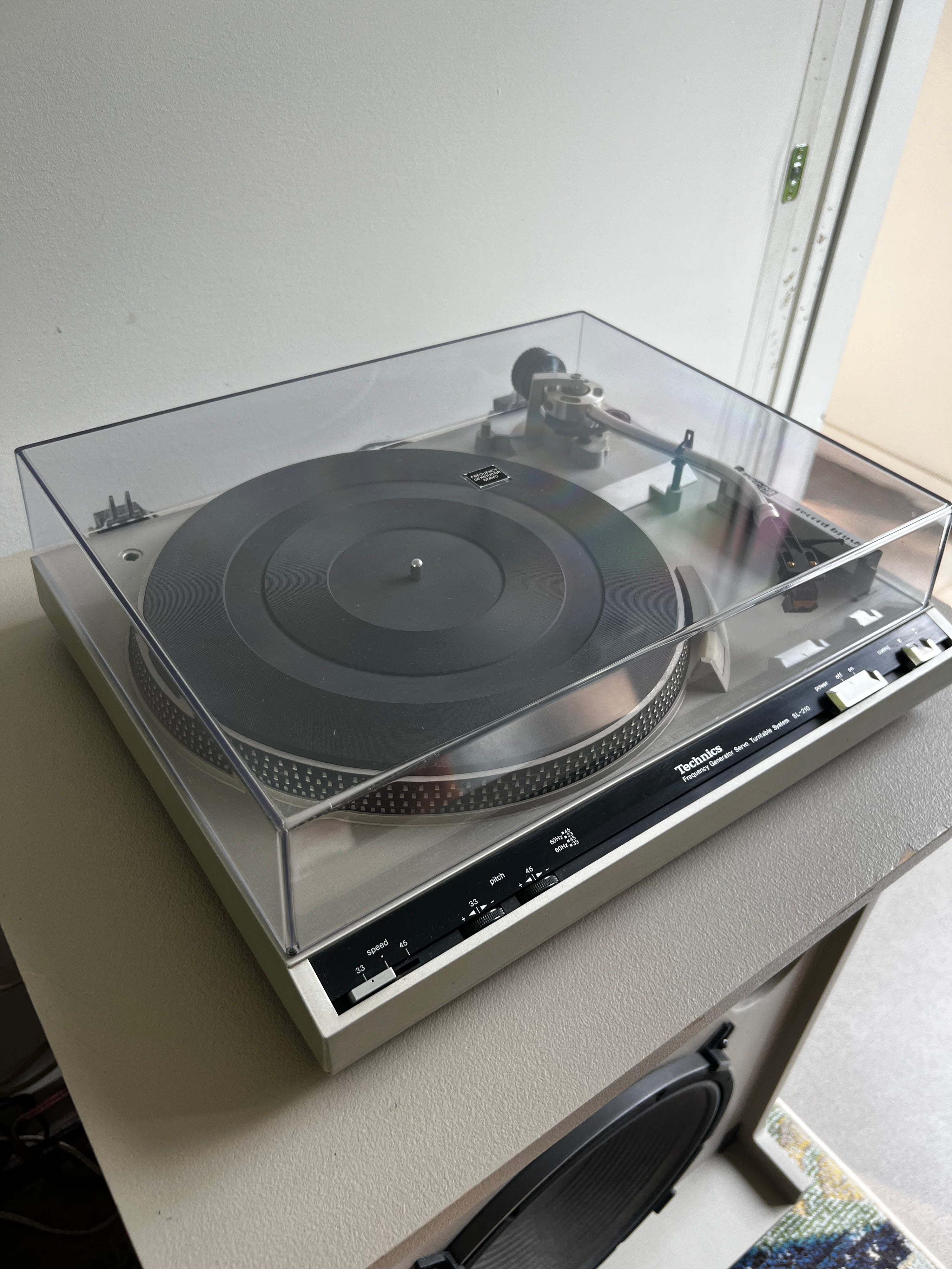 Techinics SL-210 _Table tournante à courroie