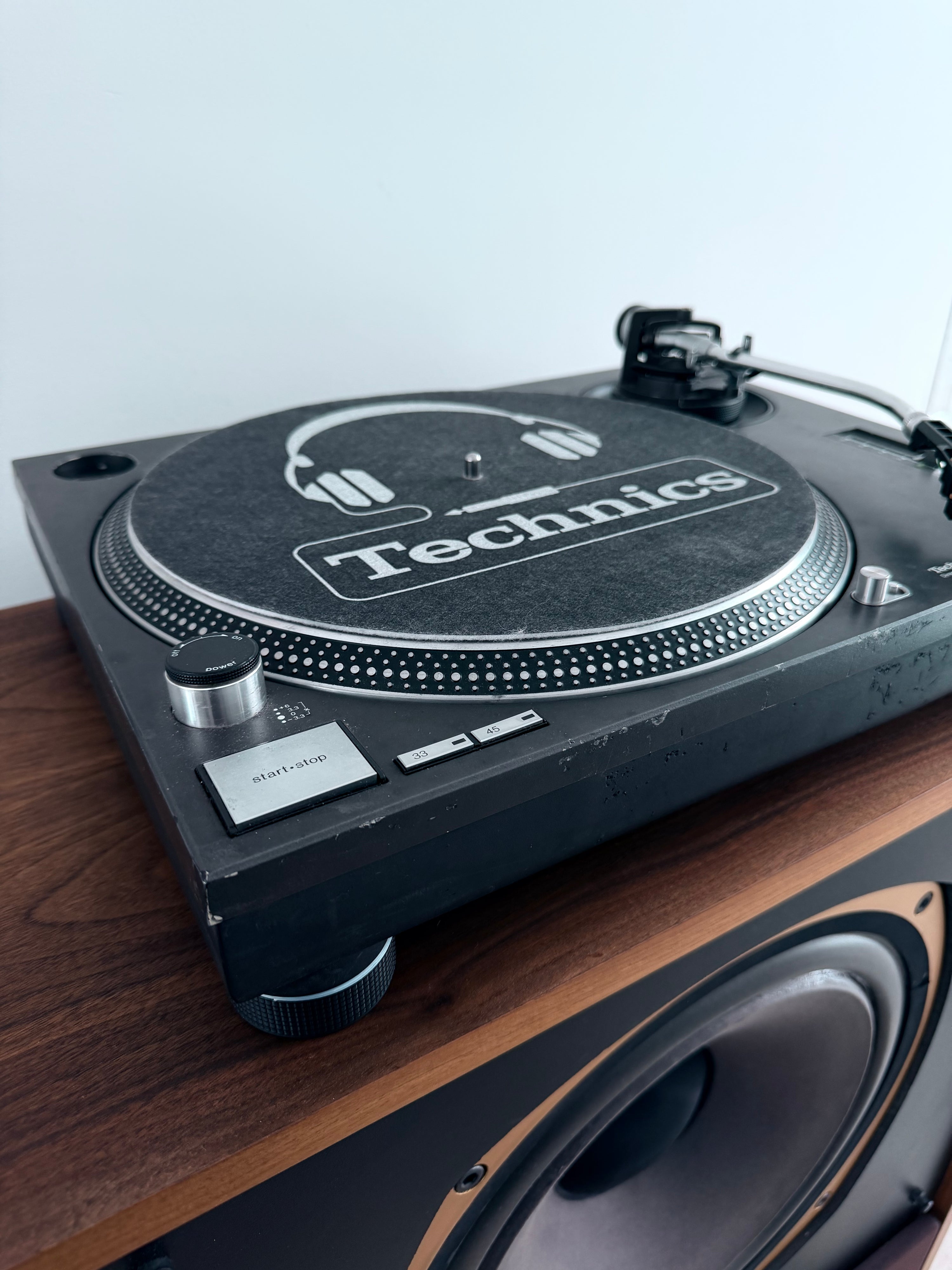 SL-1200 MK2 _Table tournante à entraînement direct