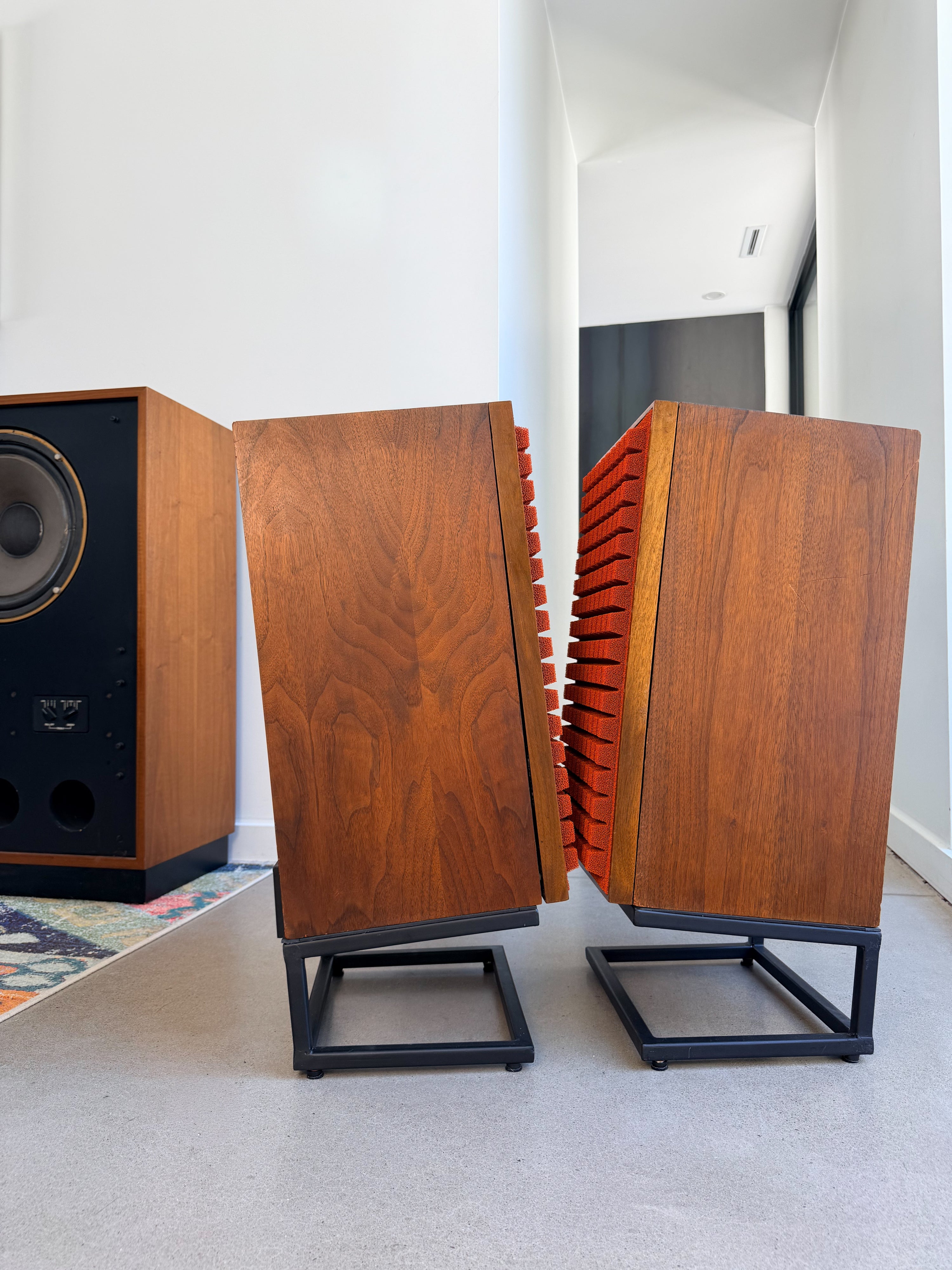 JBL L88+ _Floorstanding speakers