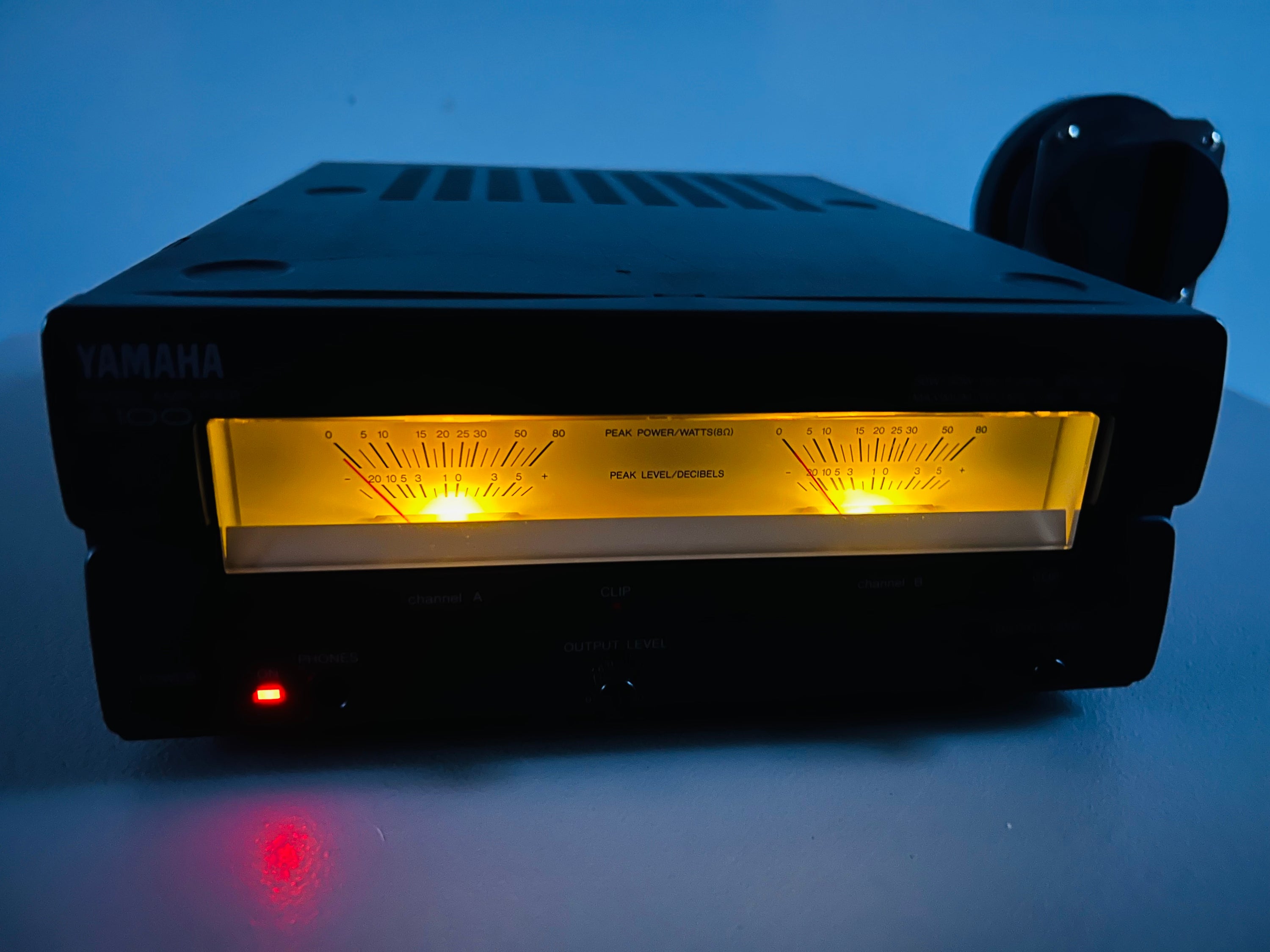 Yamaha A100 _Amplificateur de puissance