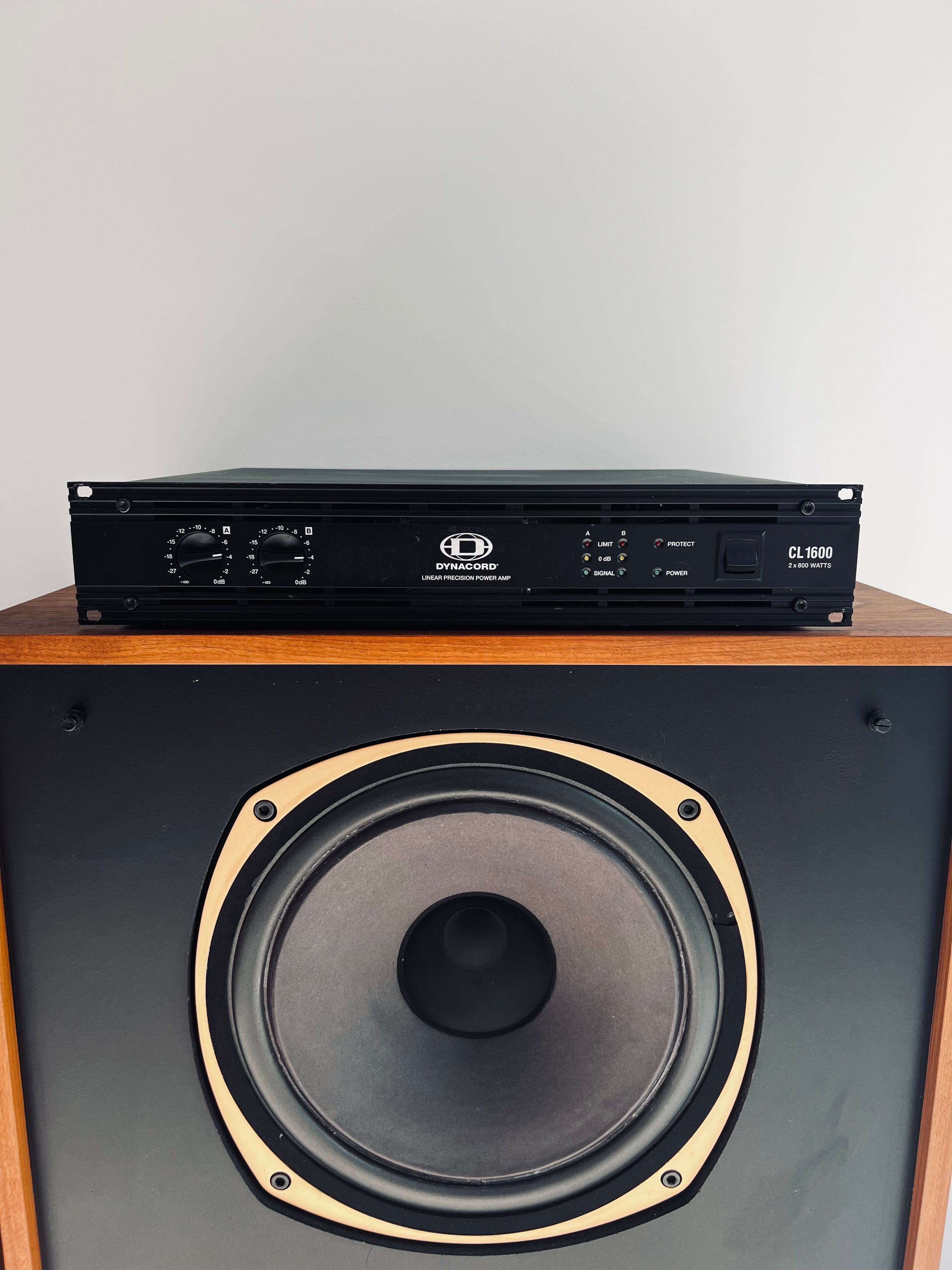 Dynacord CL1600 _Amplificateur de puissance 