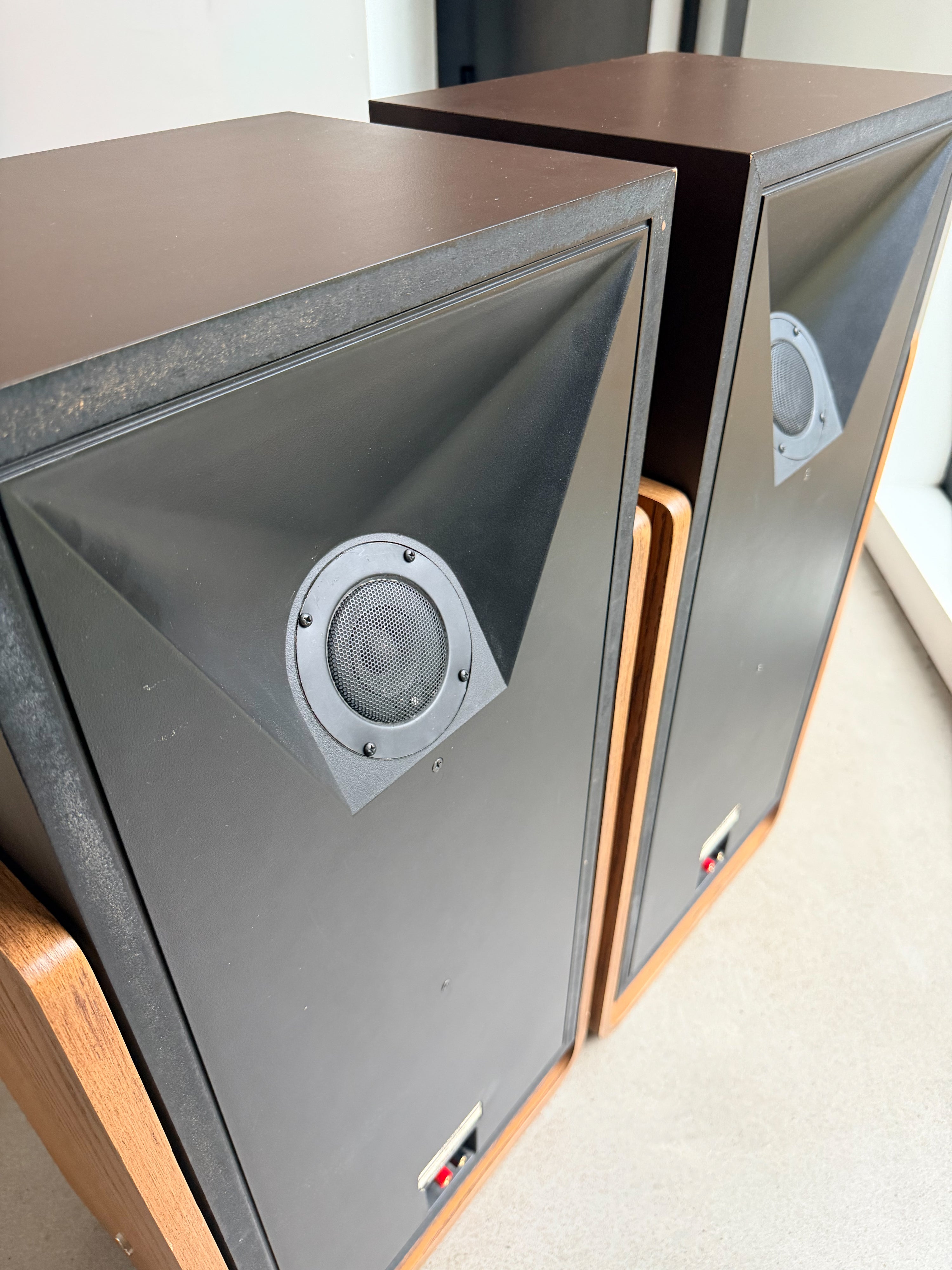 Jensen System B_Floorstanding speakers 