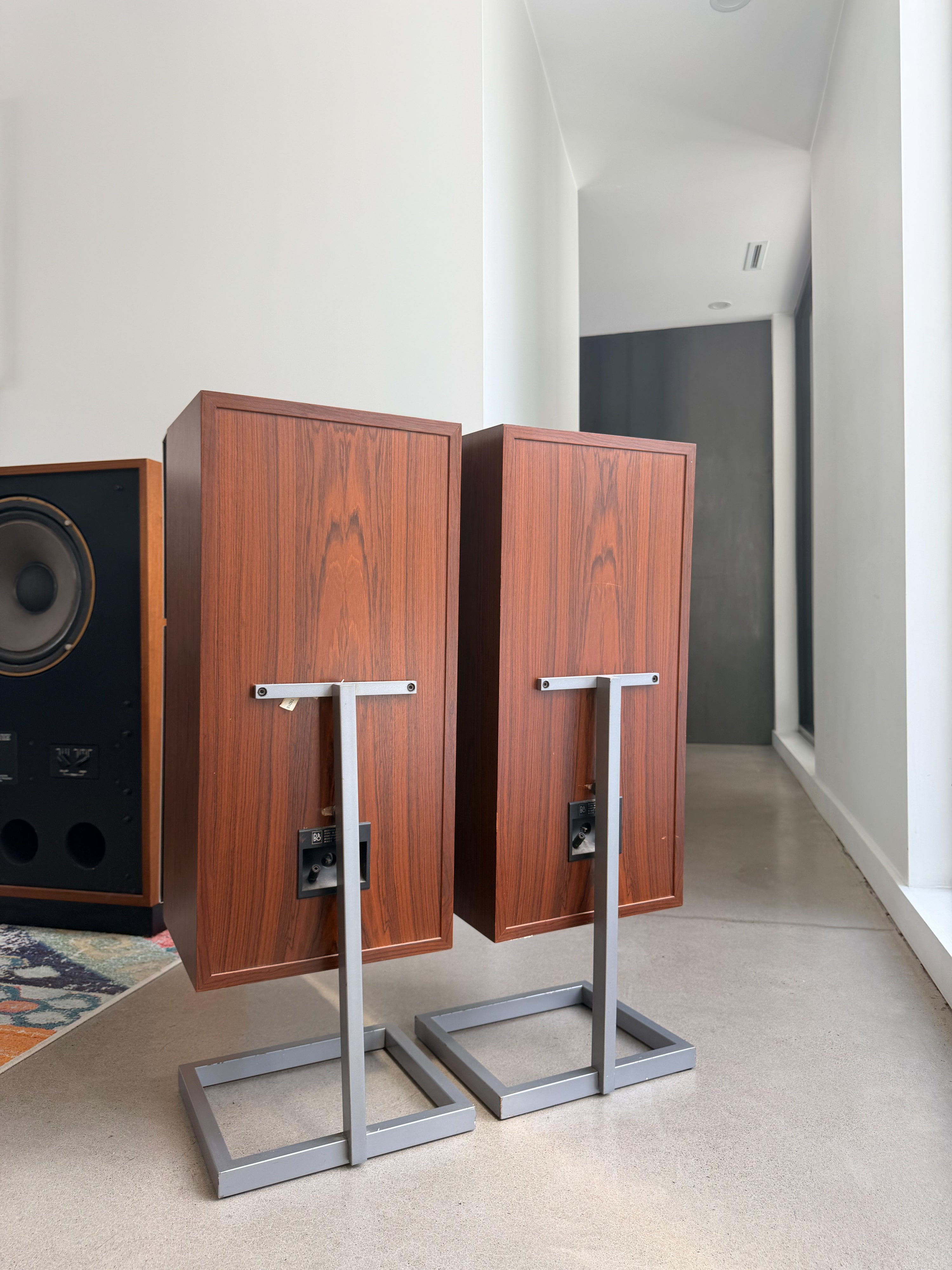 Bang & Olufsen Beovox M150.2 _Floorstanding speakers