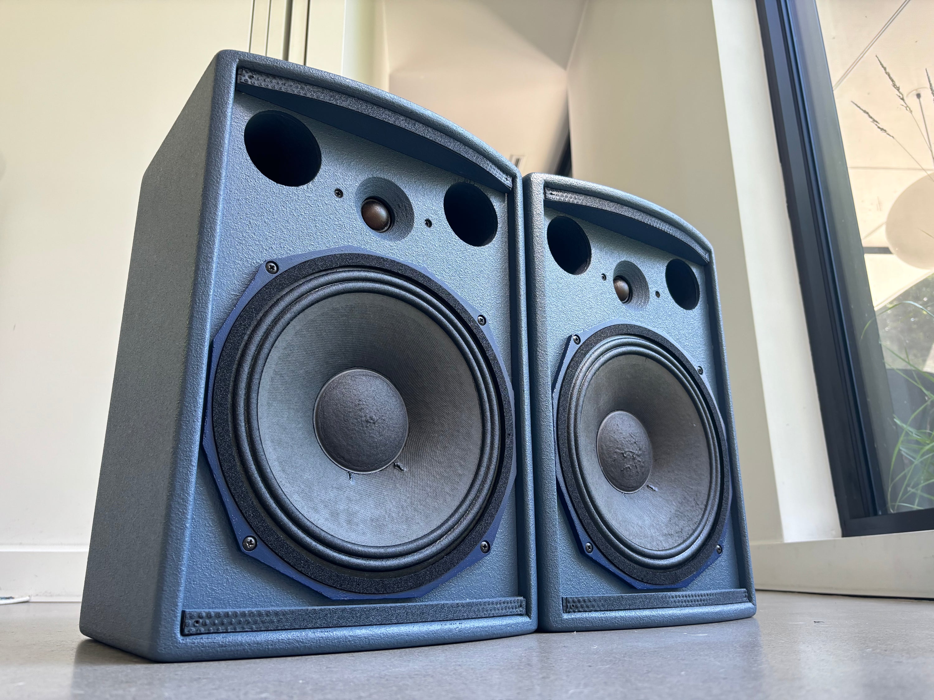 Turbosound TXD-520 (aka Funktion-One F101)_haut-parleurs professionnels