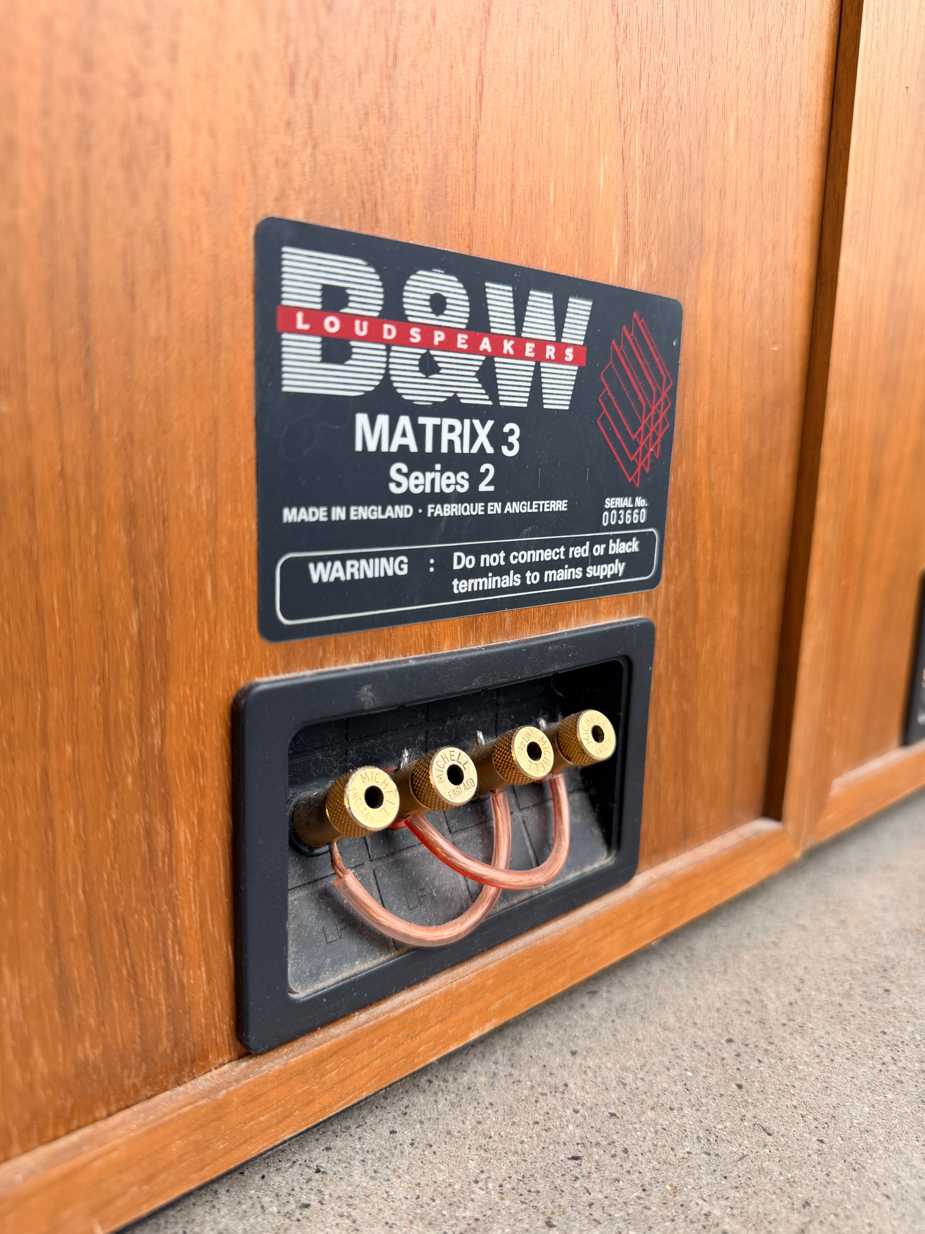 B&W Matrix 3 Série 2 _Haut-Parleurs de plancher