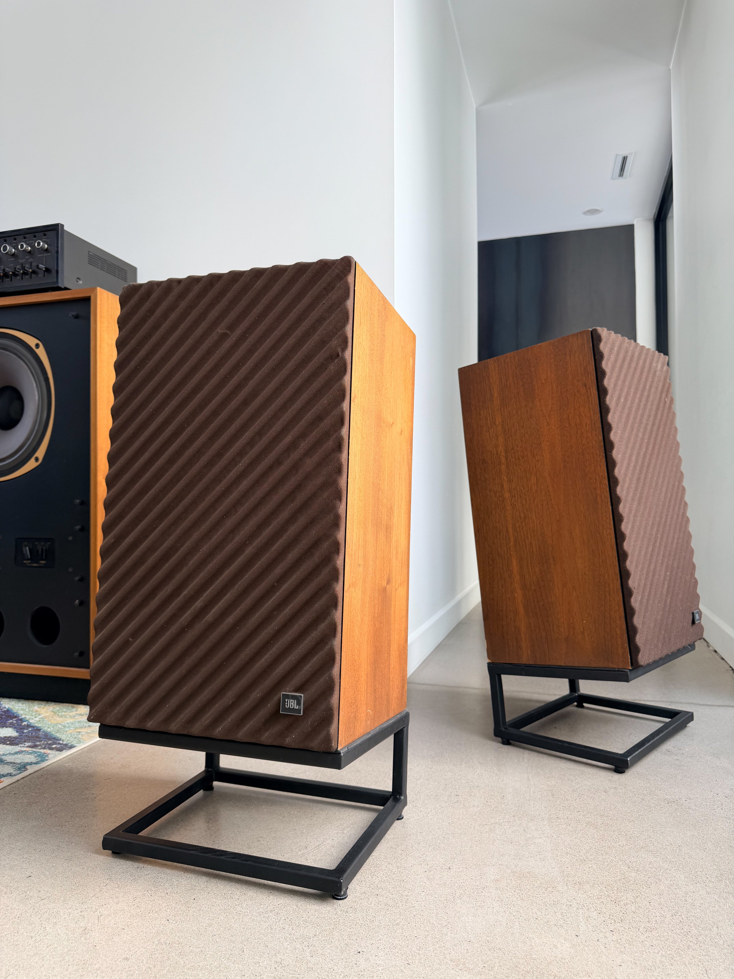 JBL L50 _Floorstanding speakers