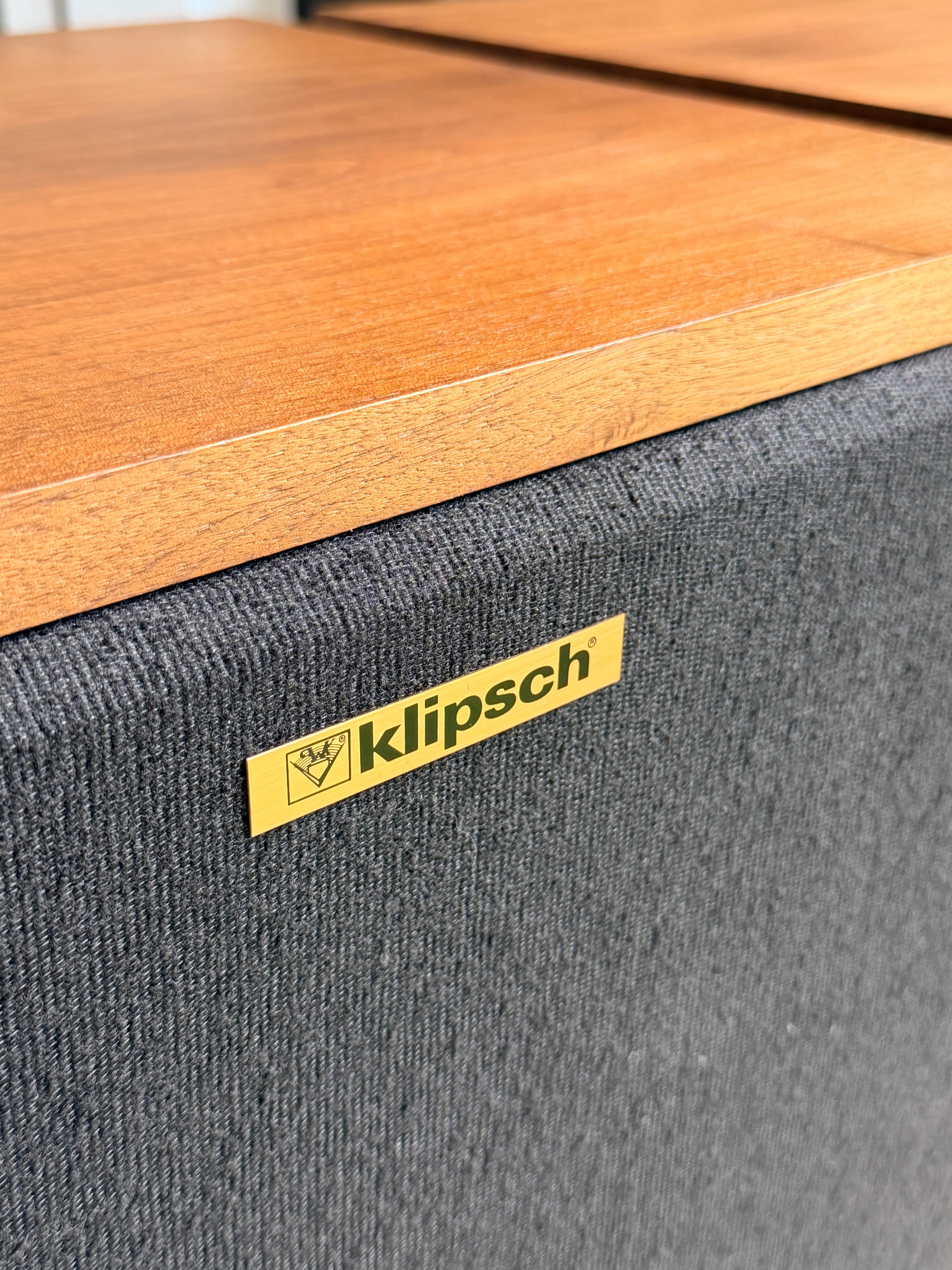 Klipsch Chorus _Floorstanding speakers
