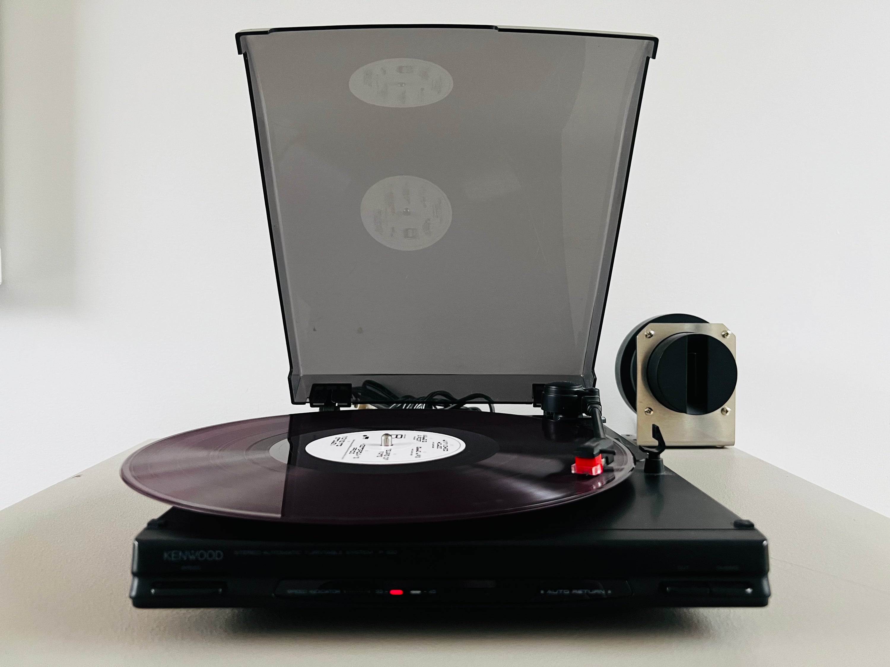Kenwood P-100 _Table tournante à courroie