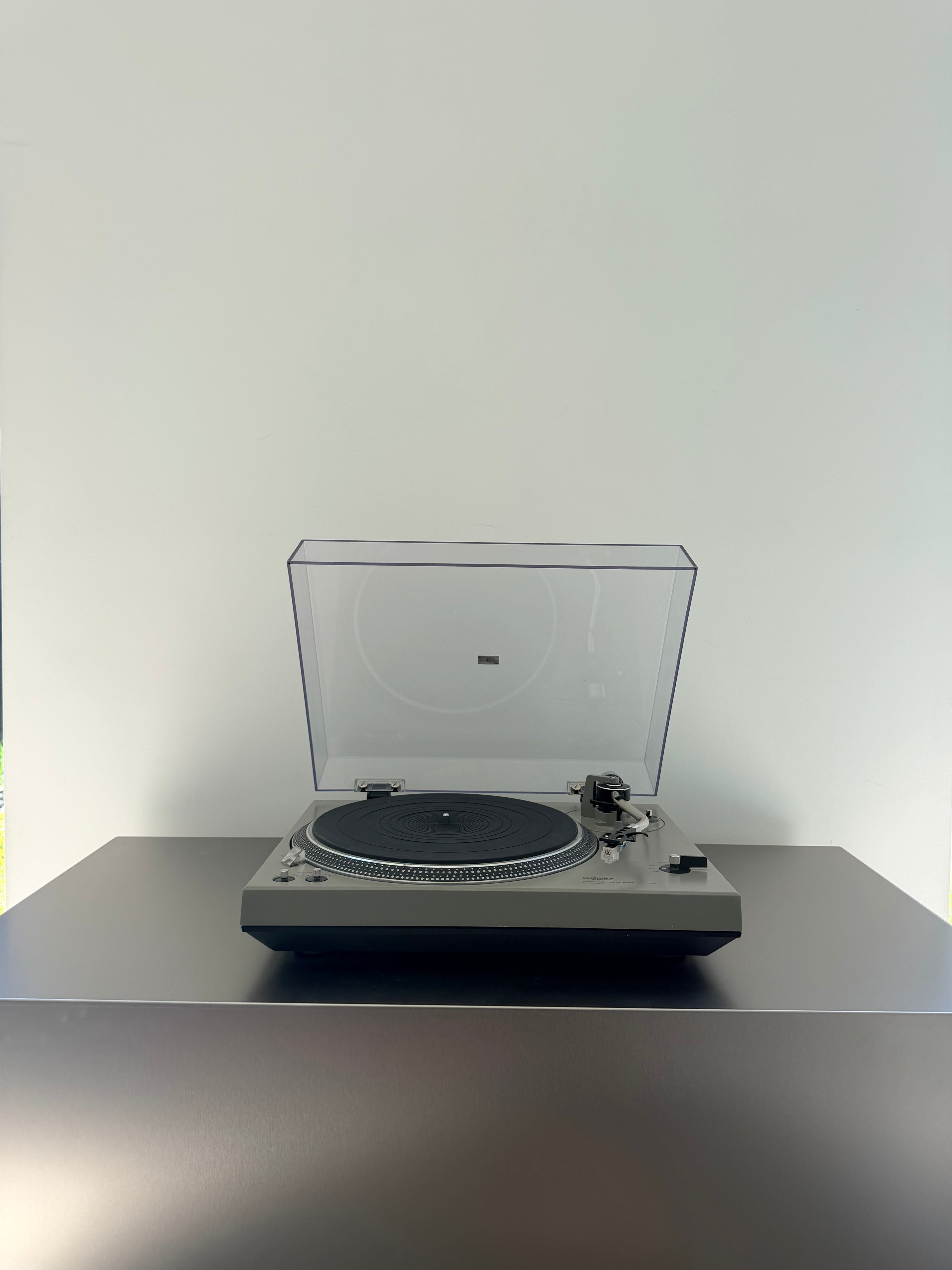 Technics SL-1500 _Direct drive turntable