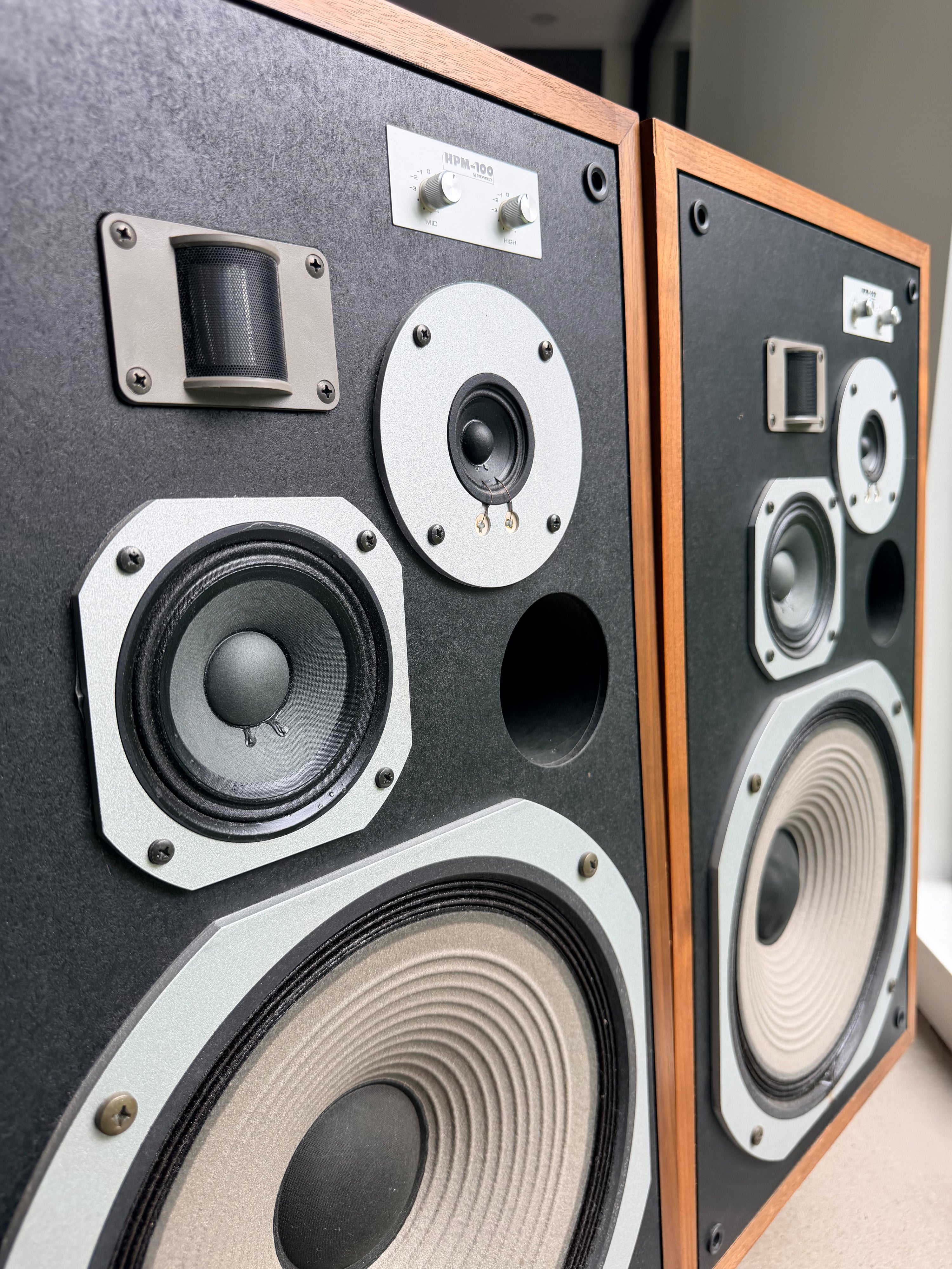 Pioneer HPM-100 _Floorstanding speakers