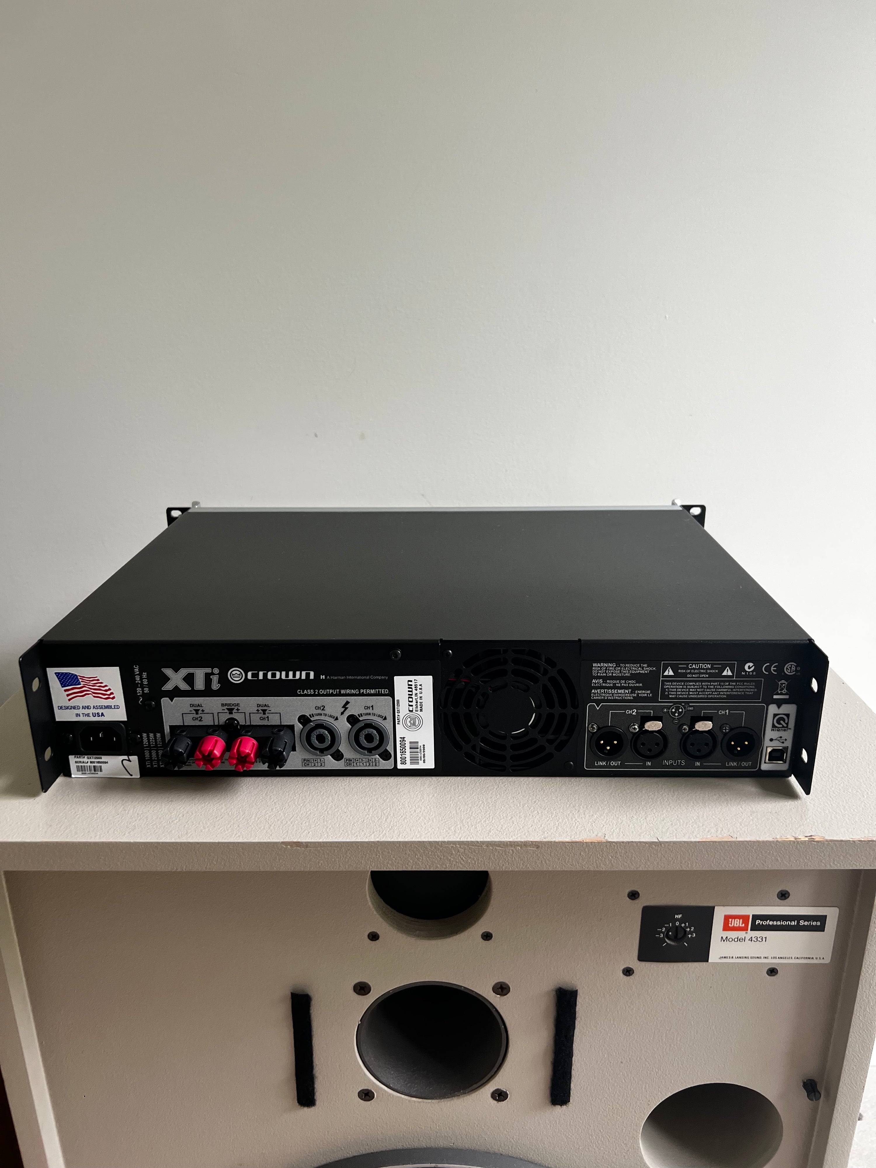 Crown Xti-2000 _Amplificateur de puissance