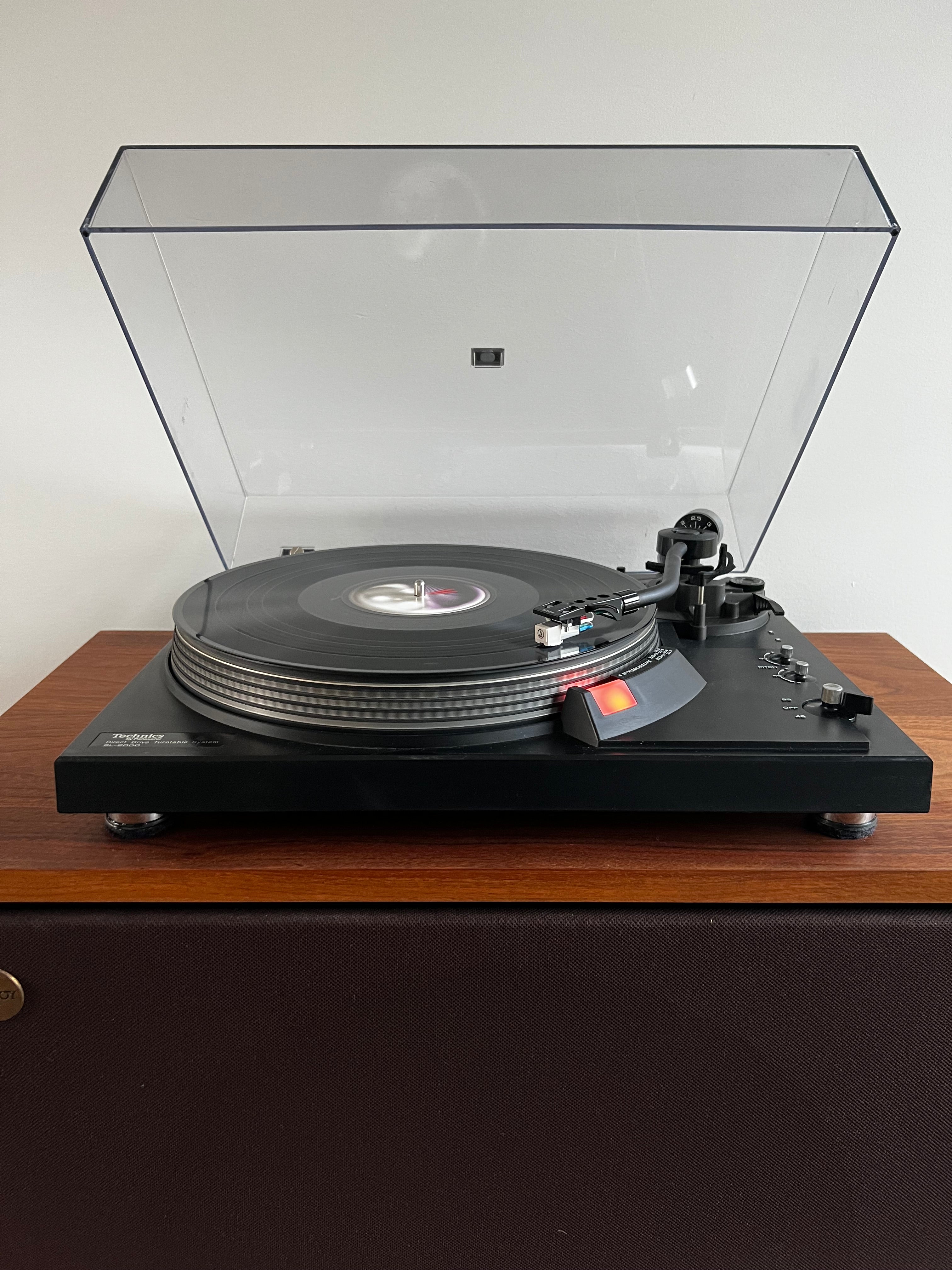 Technics SL-2000 _Table tournante à entraînement direct – image sonore