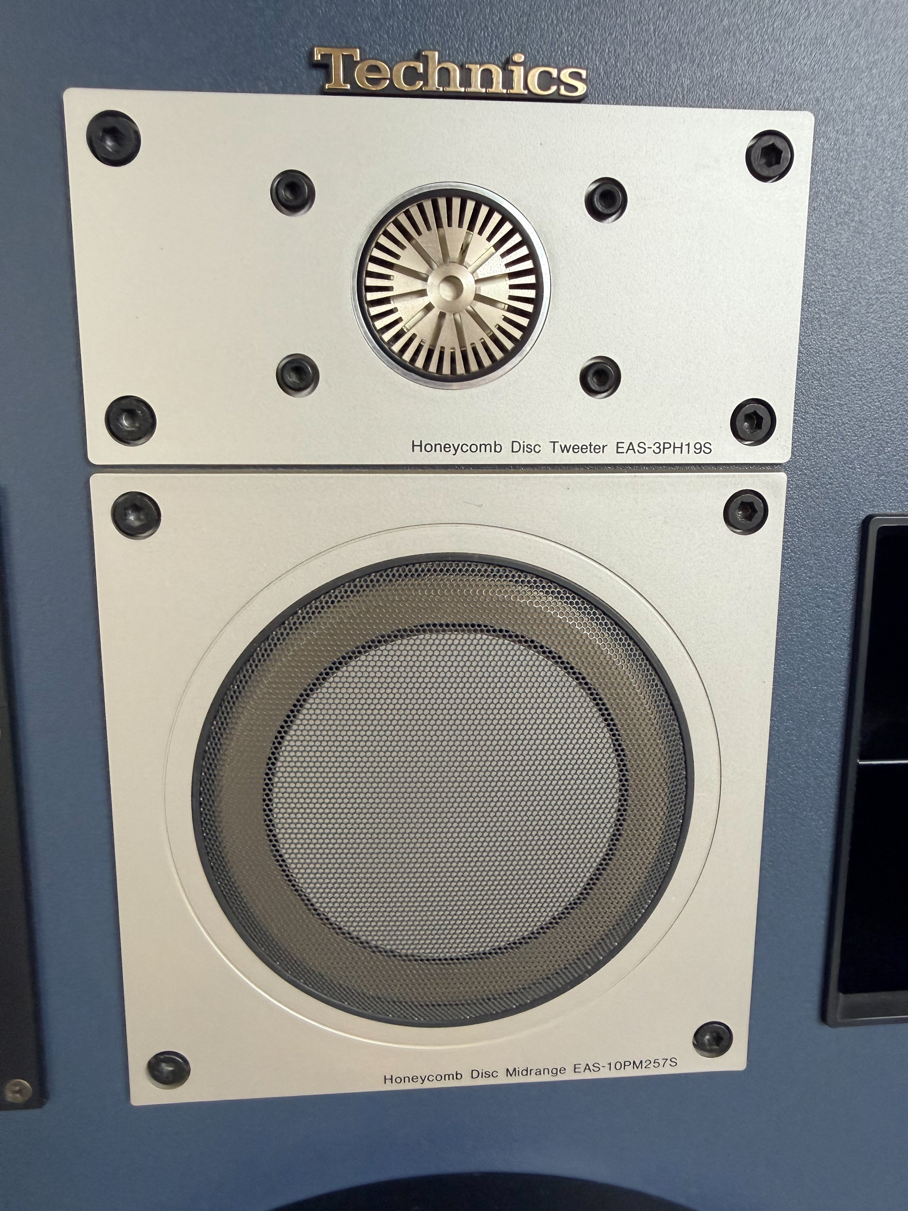 Technics SB-M5 _Floorstanding speakers