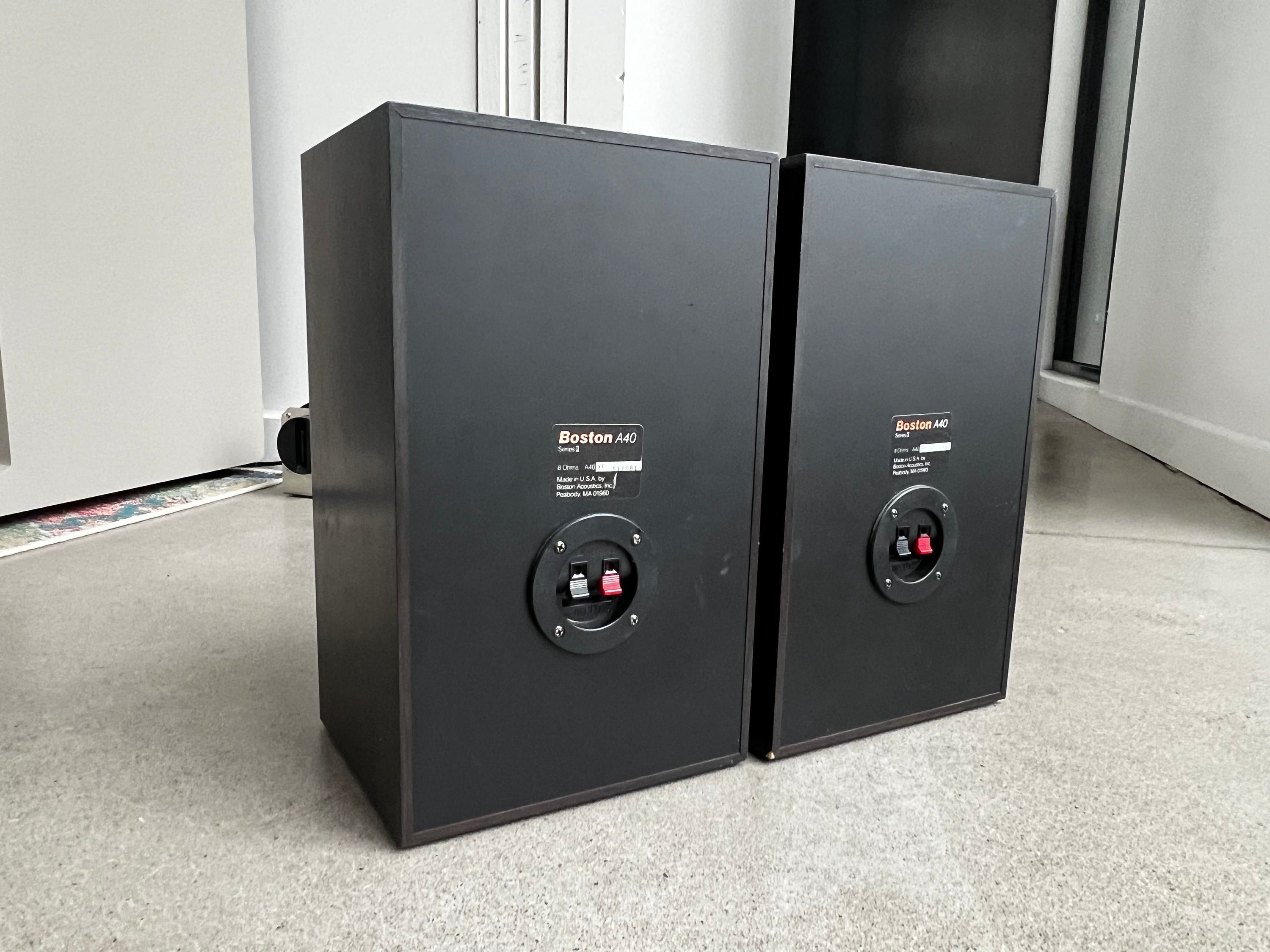 Boston acoustics A40_Haut-Parleurs d’étagère