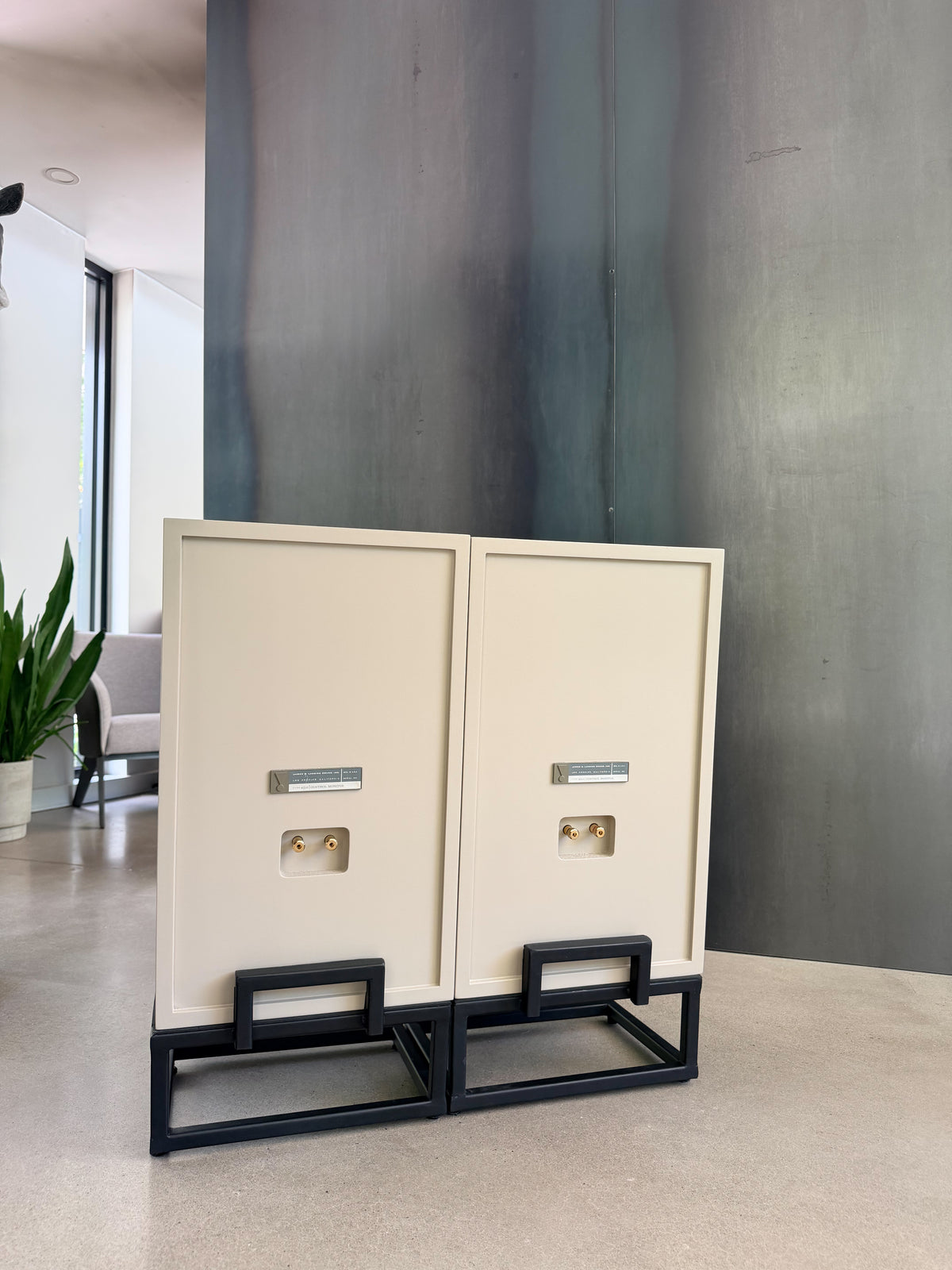 JBL 4310 _Floorstanding speakers