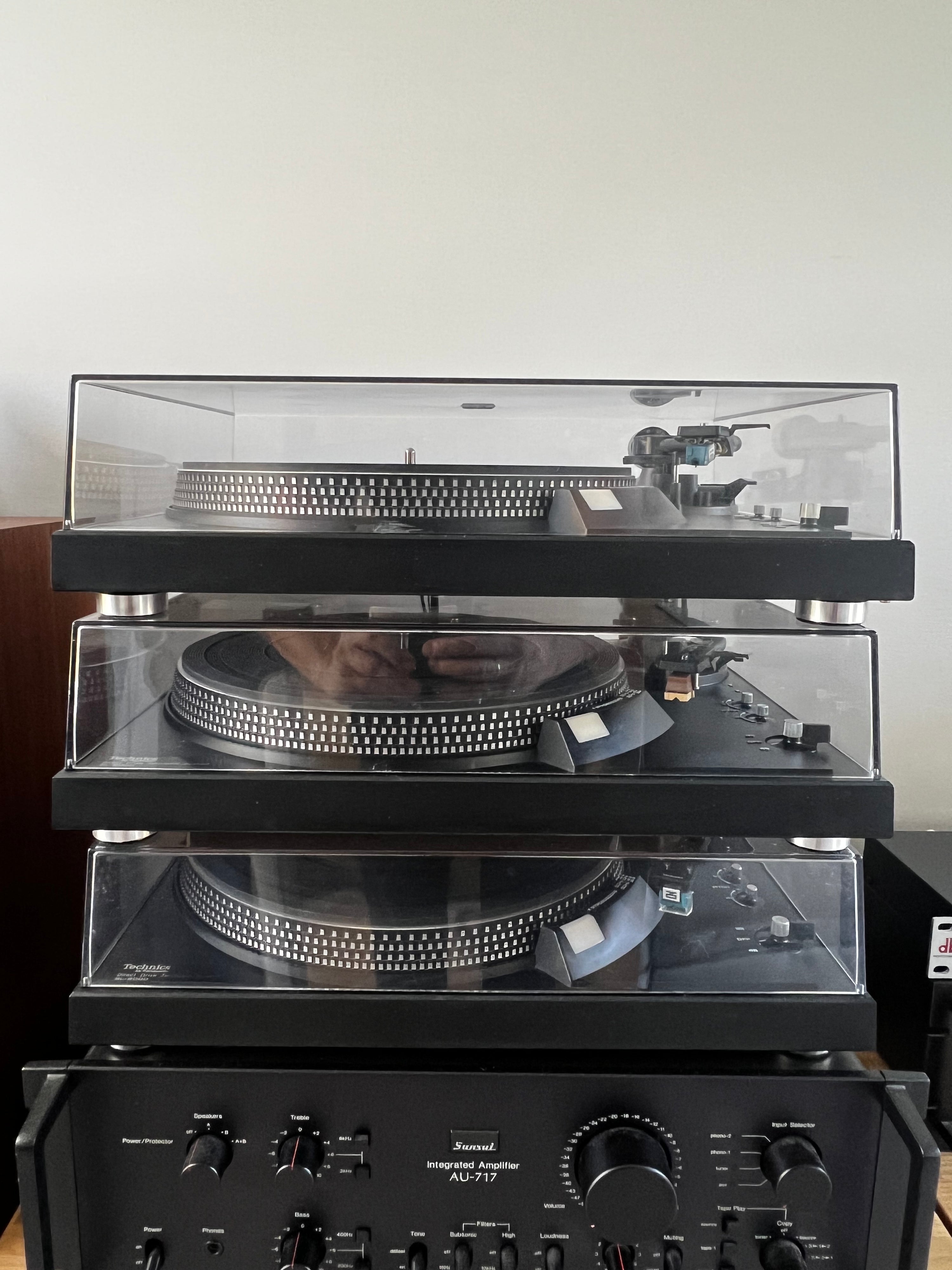 Technics SL-2000 Direct Drive Turntable