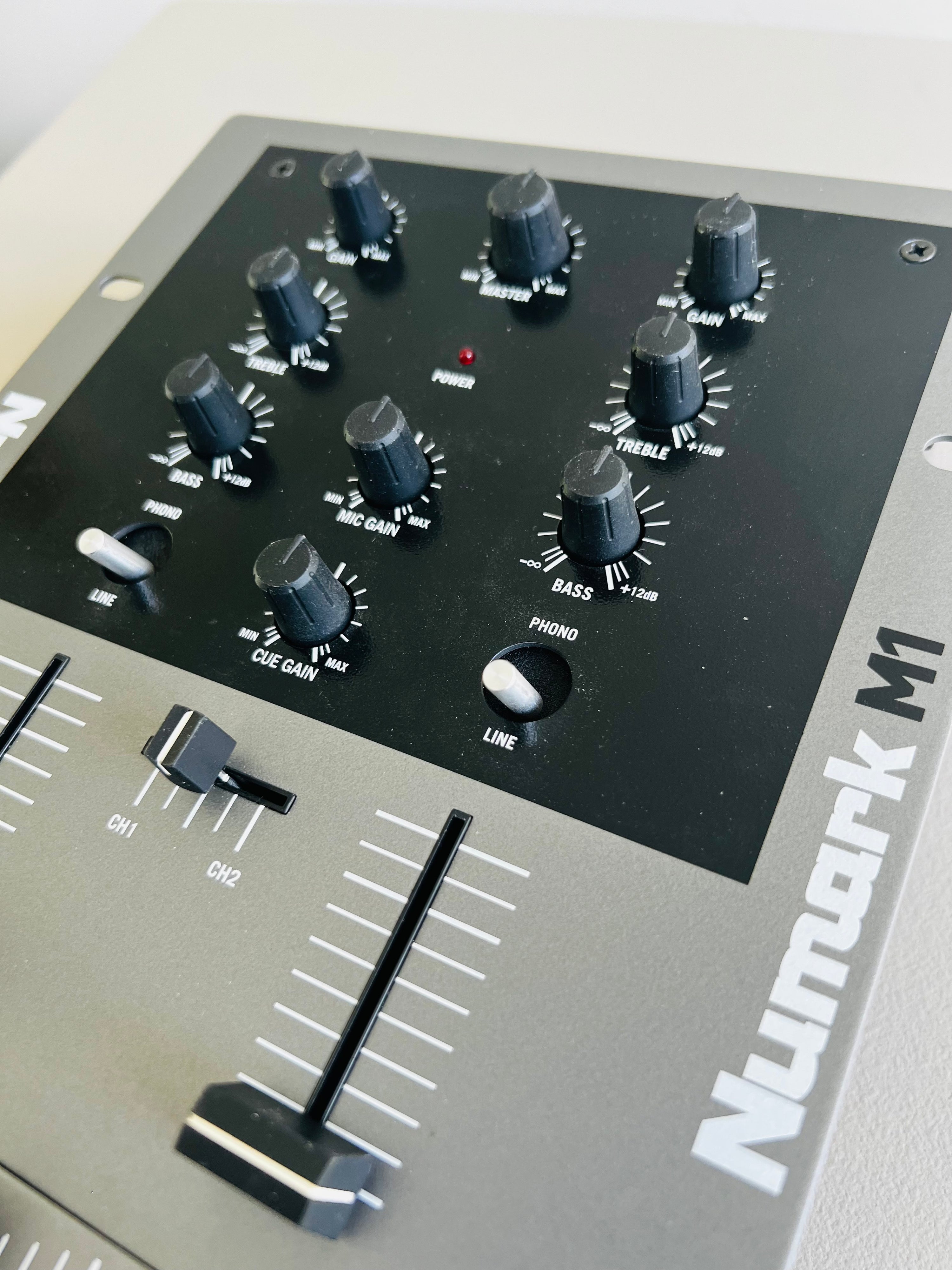 Numark M1 _Mixeur