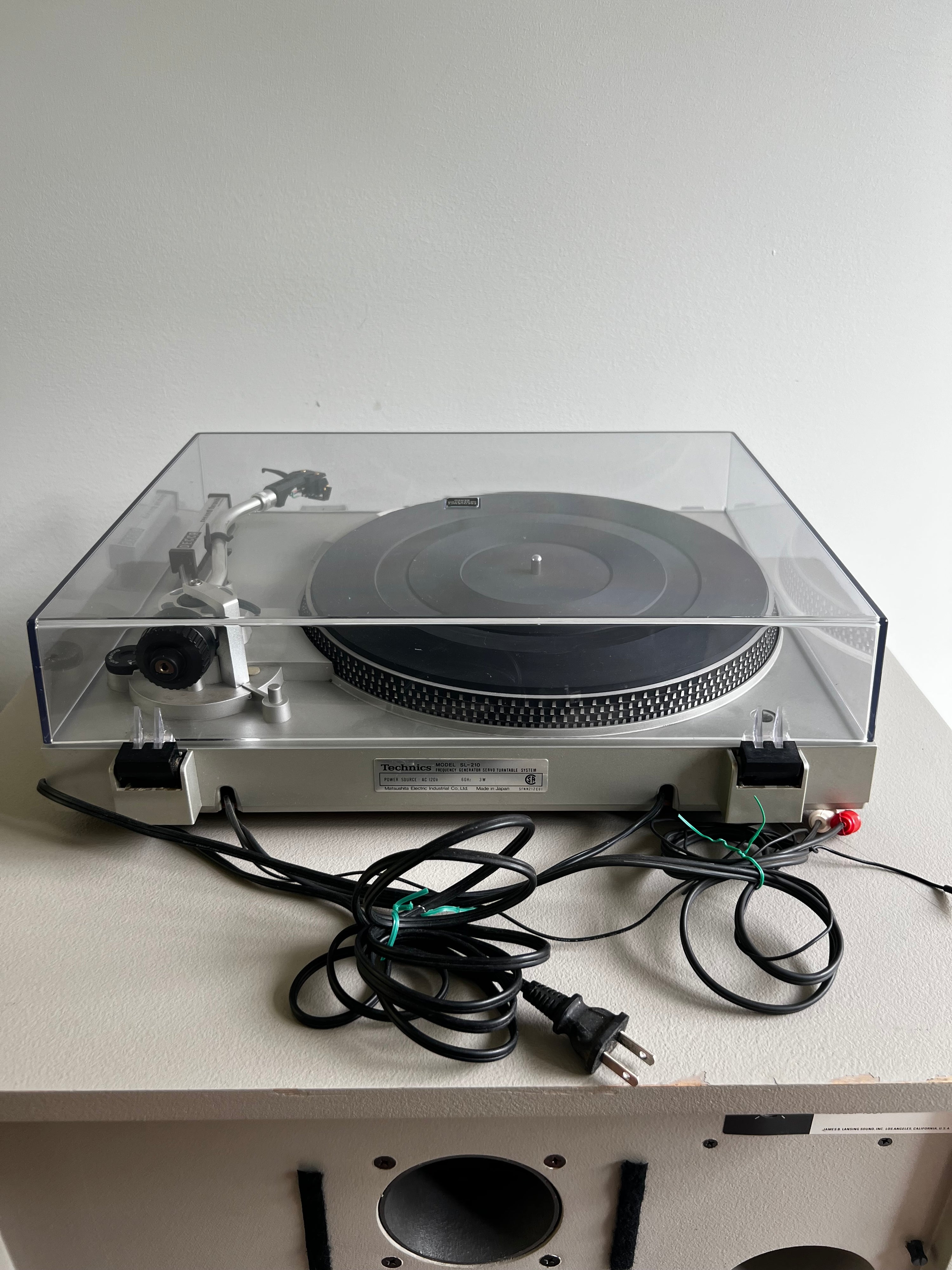 Techinics SL-210 _Table tournante à courroie