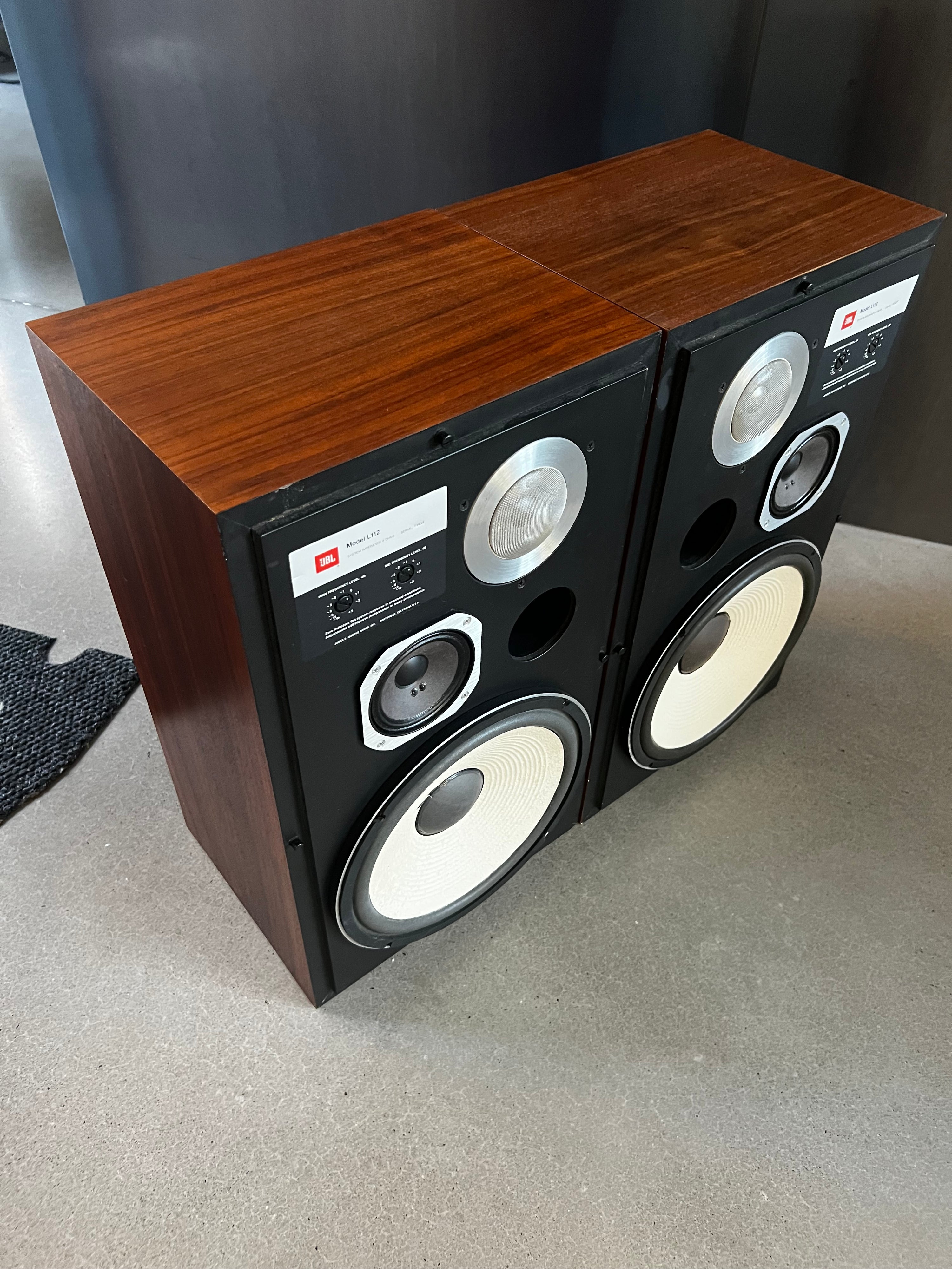 JBL L112 _Haut-Parleurs de plancher