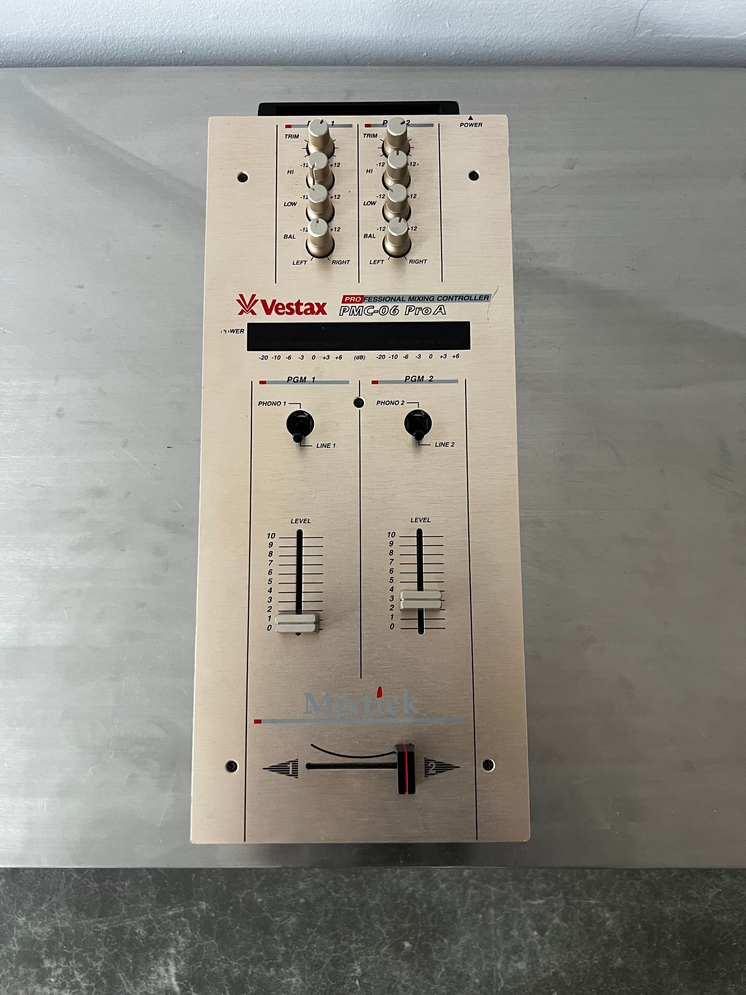 Vestax PMC-06 Pro A mixer