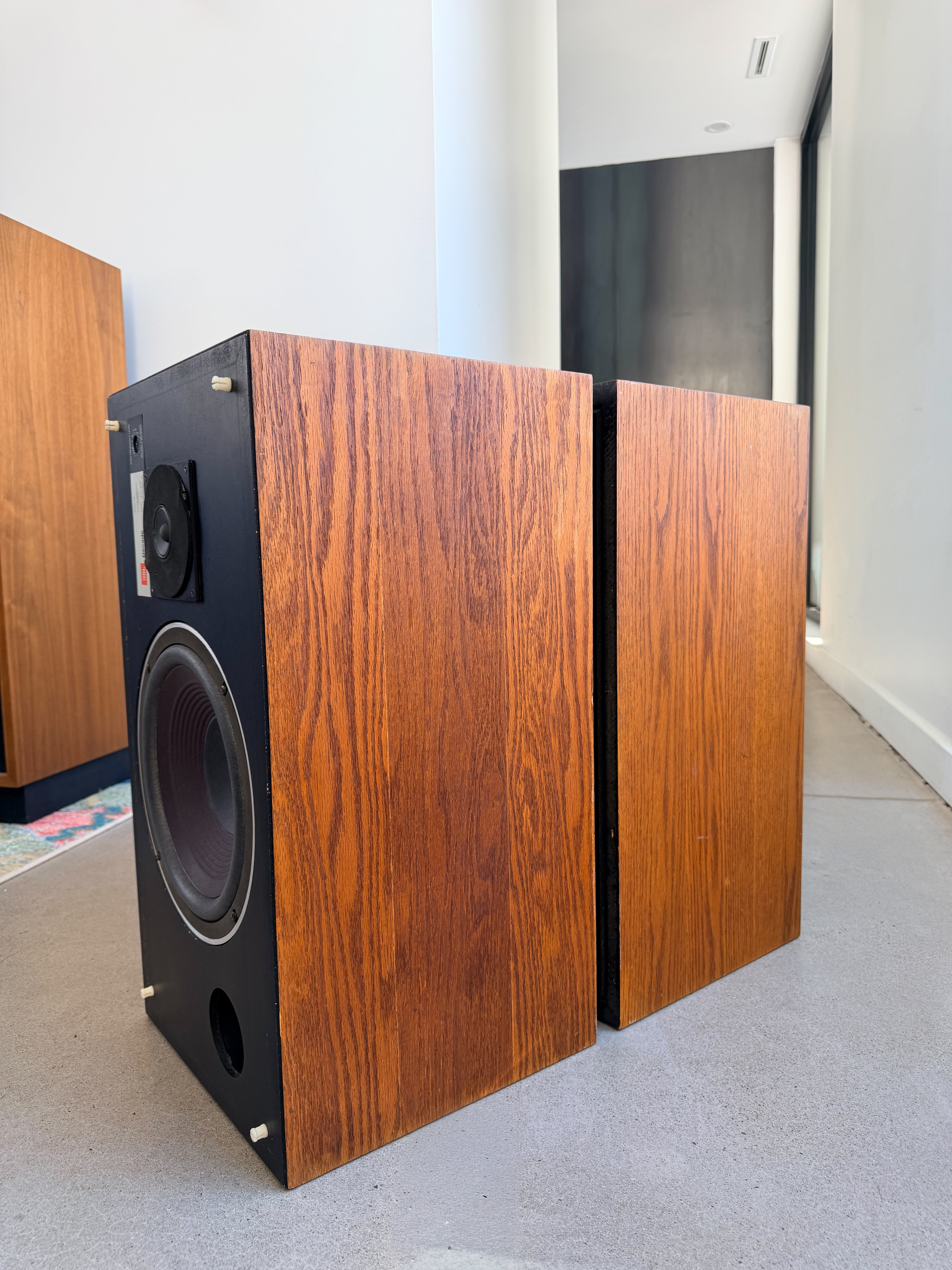 JBL L26 _Haut-parleurs de Plancher – image sonore